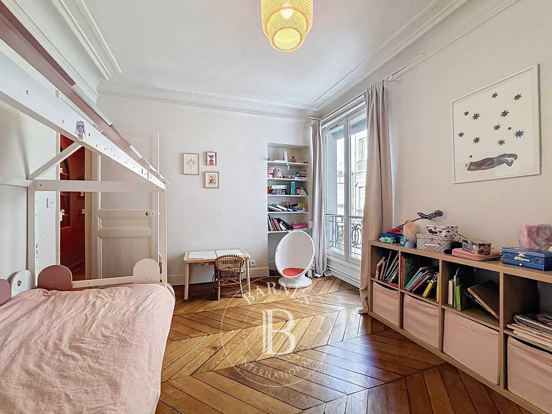Paris  - Piso 4 Cuartos 2 Habitaciones
