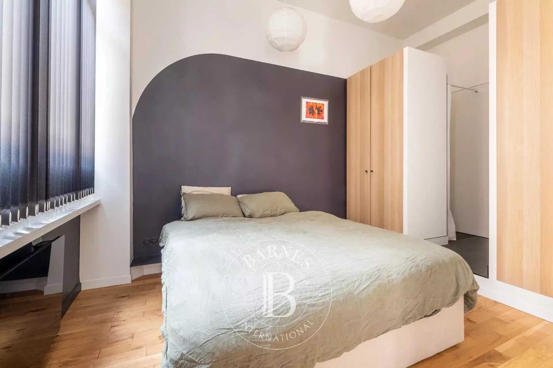 Paris  - Appartement 3 Pièces 2 Chambres