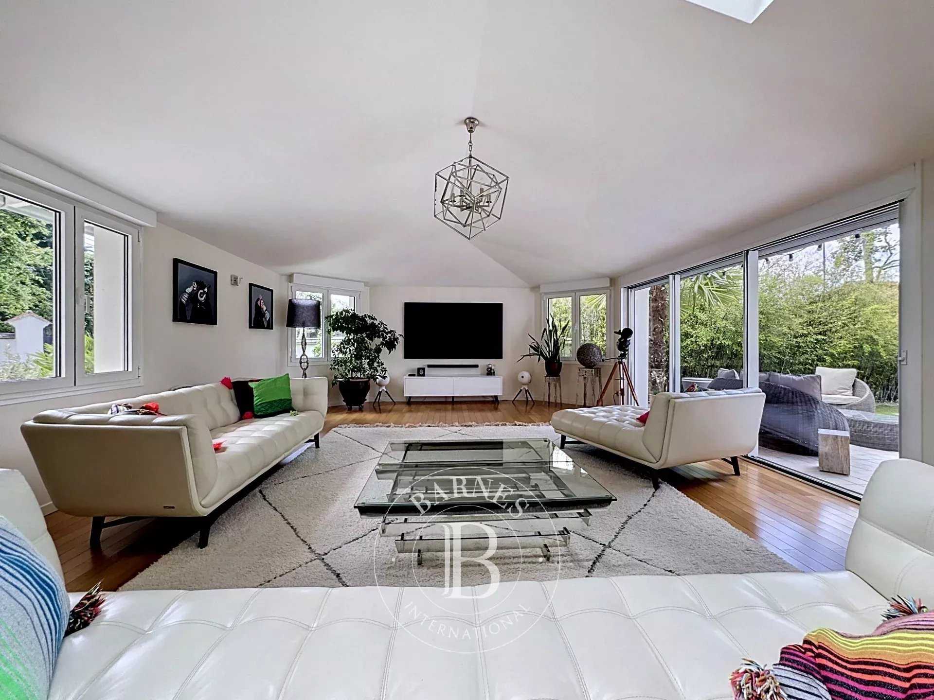 Saint-Maur-des-Fossés  - House 5 Bedrooms