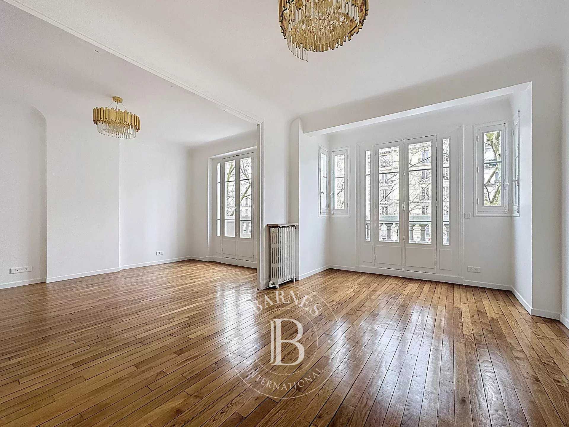 Apartment Paris 75012  -  ref 85710993 (picture 1)