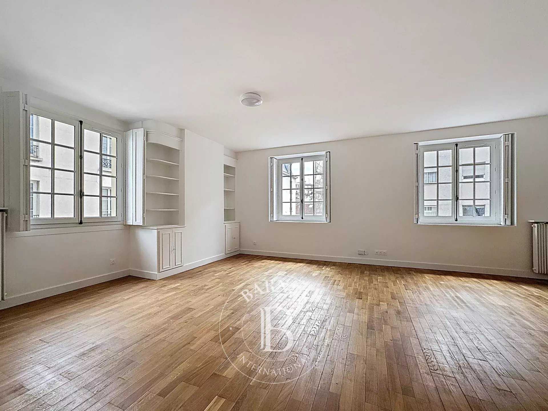 Apartment Paris 75011  -  ref 86050237 (picture 1)