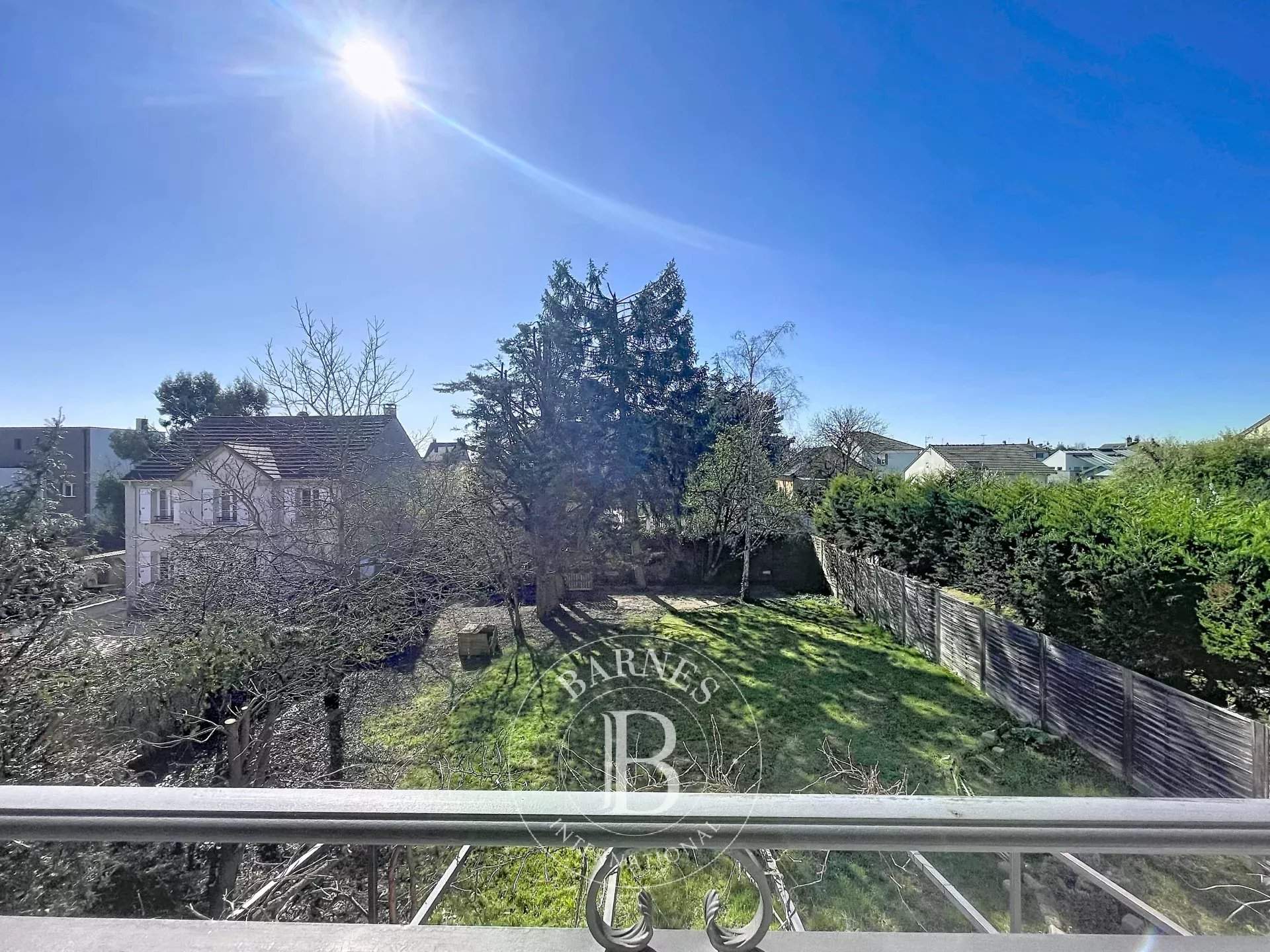 Fontenay-sous-Bois  - Maison 6 Pi&egrave;ces 5 Chambres - picture 9