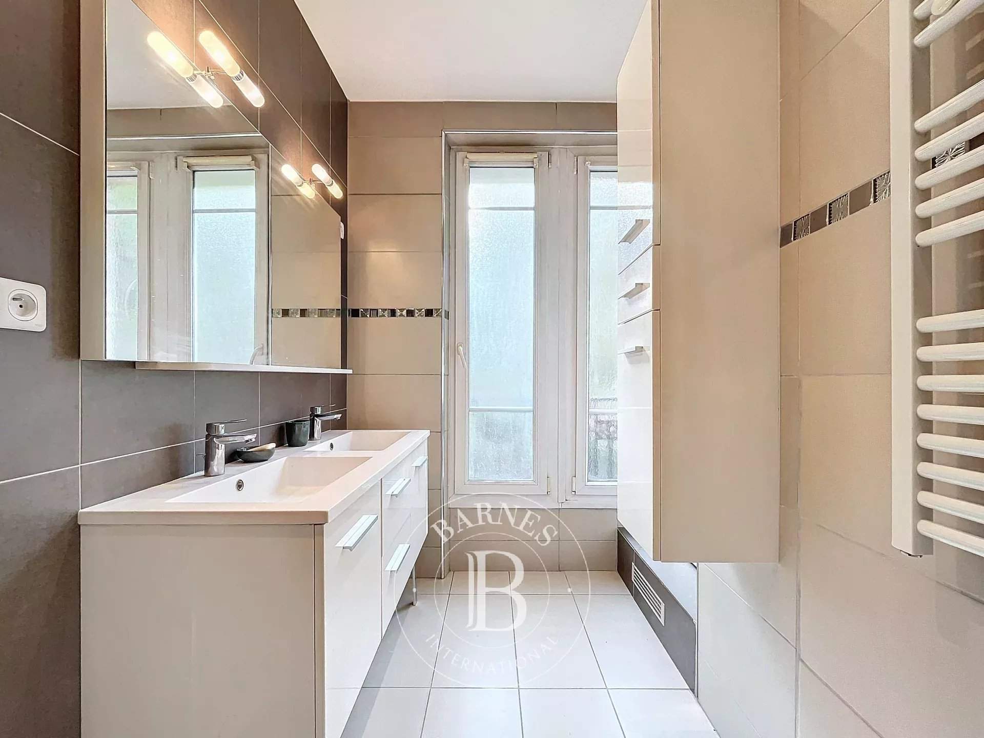 Paris  - Apartment 2 Bedrooms - picture 14