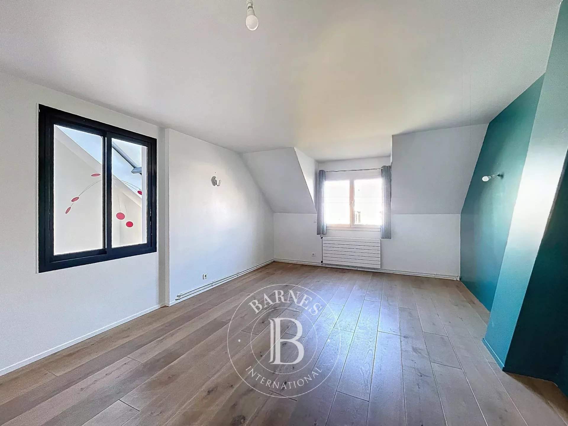 Fontenay-sous-Bois  - Maison 6 Pi&egrave;ces 5 Chambres - picture 16