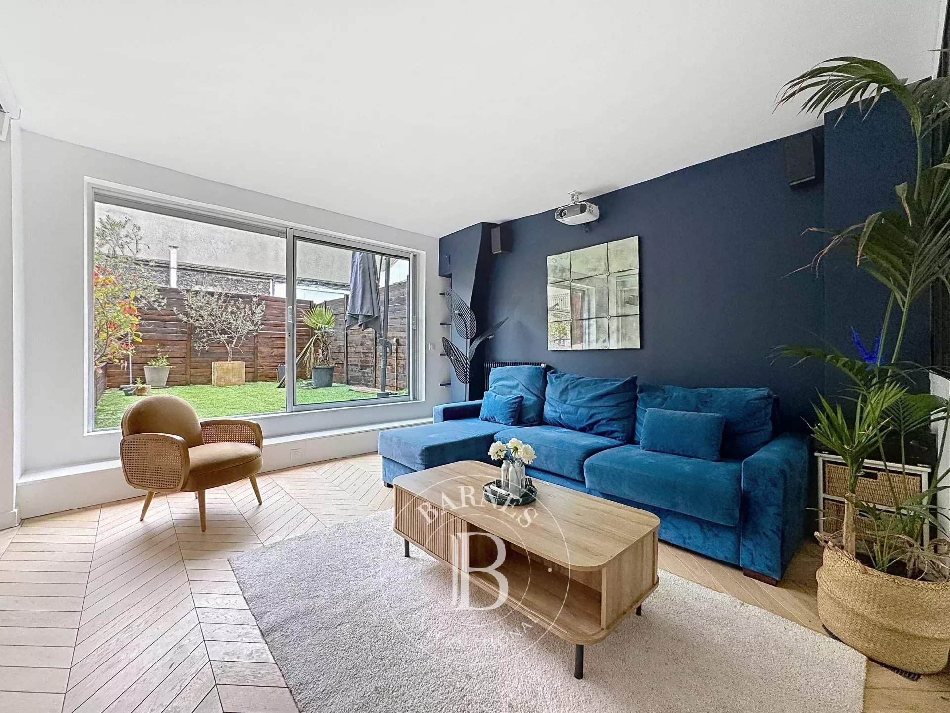 Paris  - Apartment 3 Bedrooms - picture 3