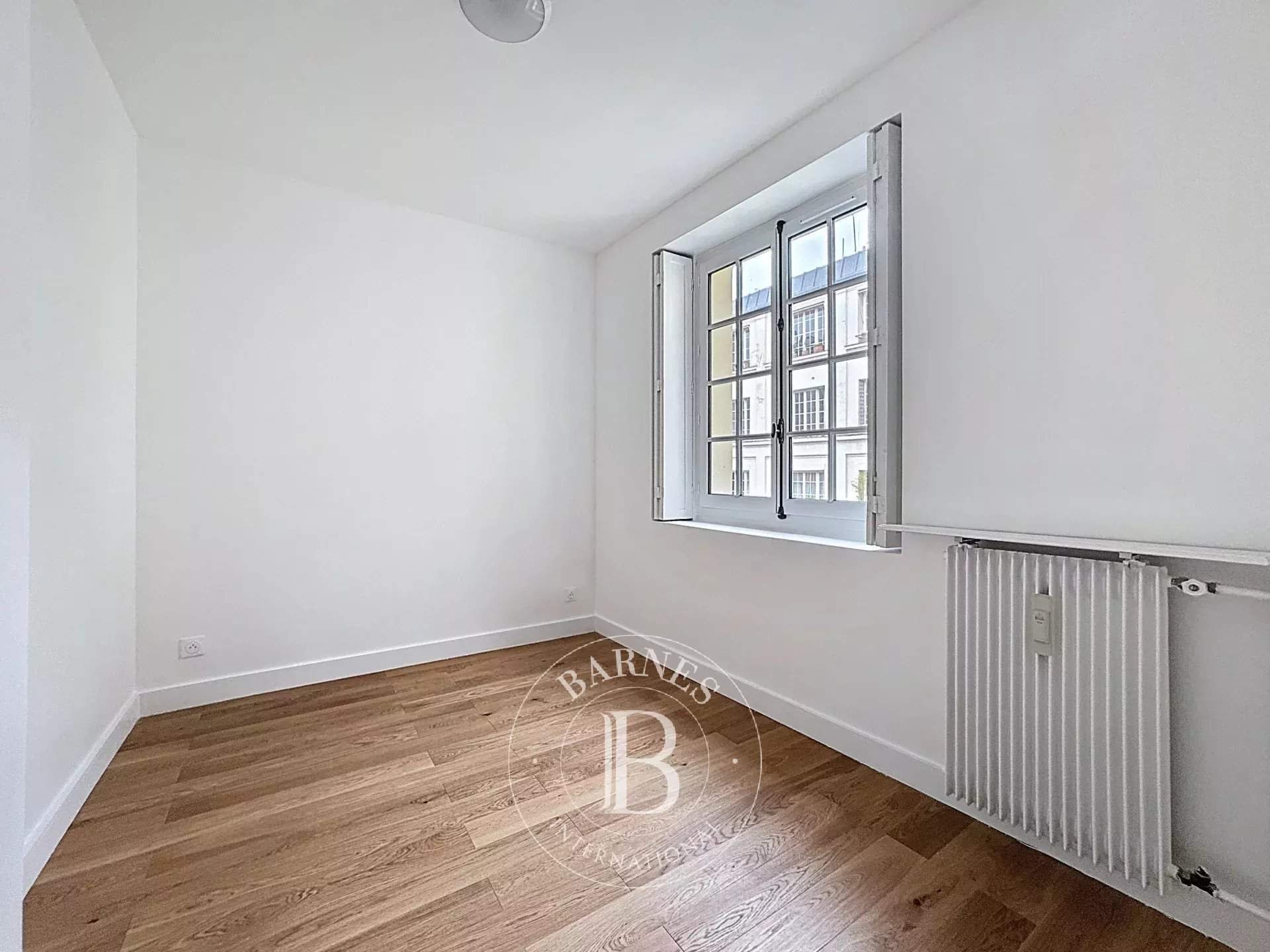 Paris  - Apartment 3 Bedrooms - picture 9