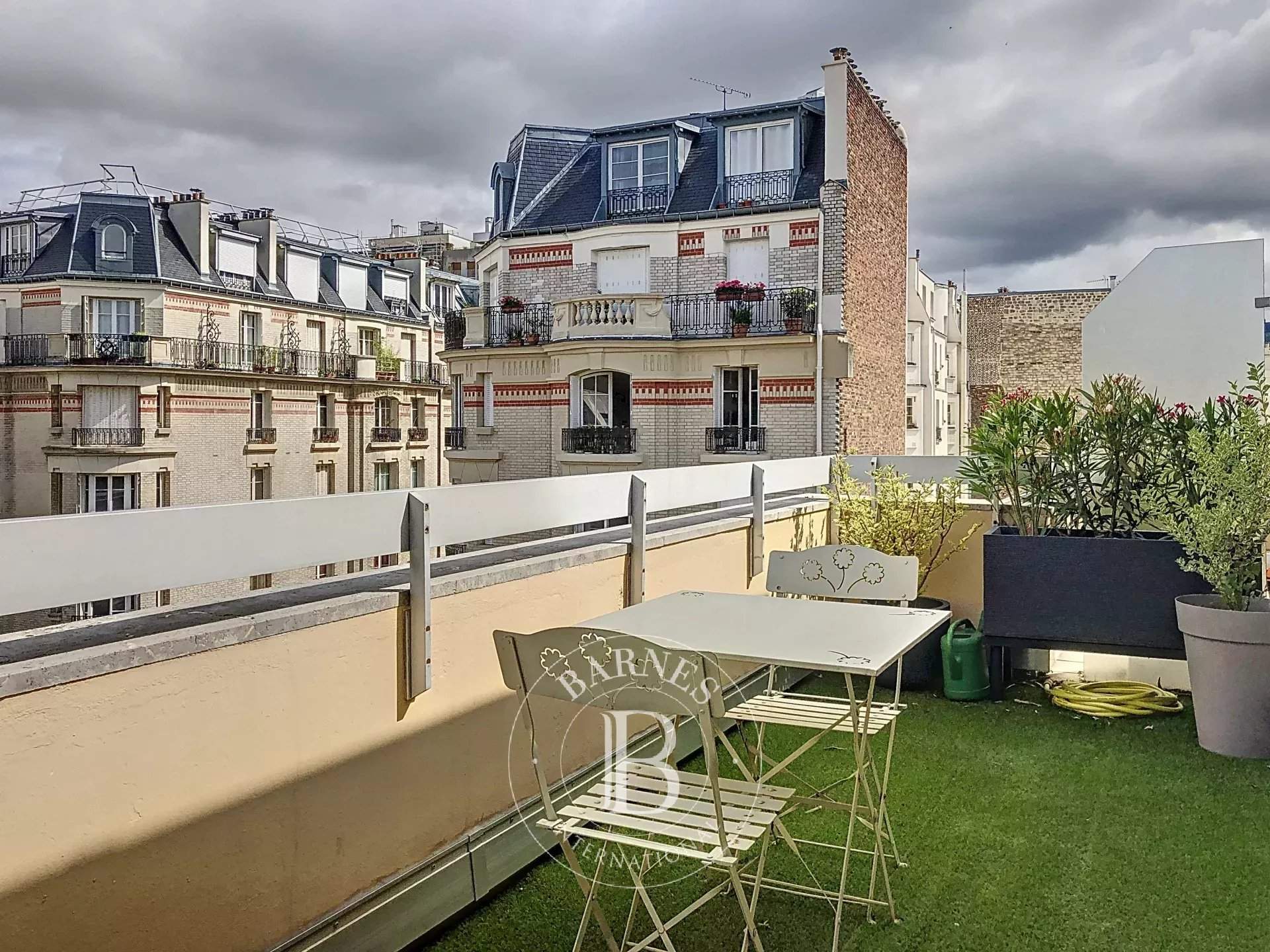Paris  - Apartment  - picture 2