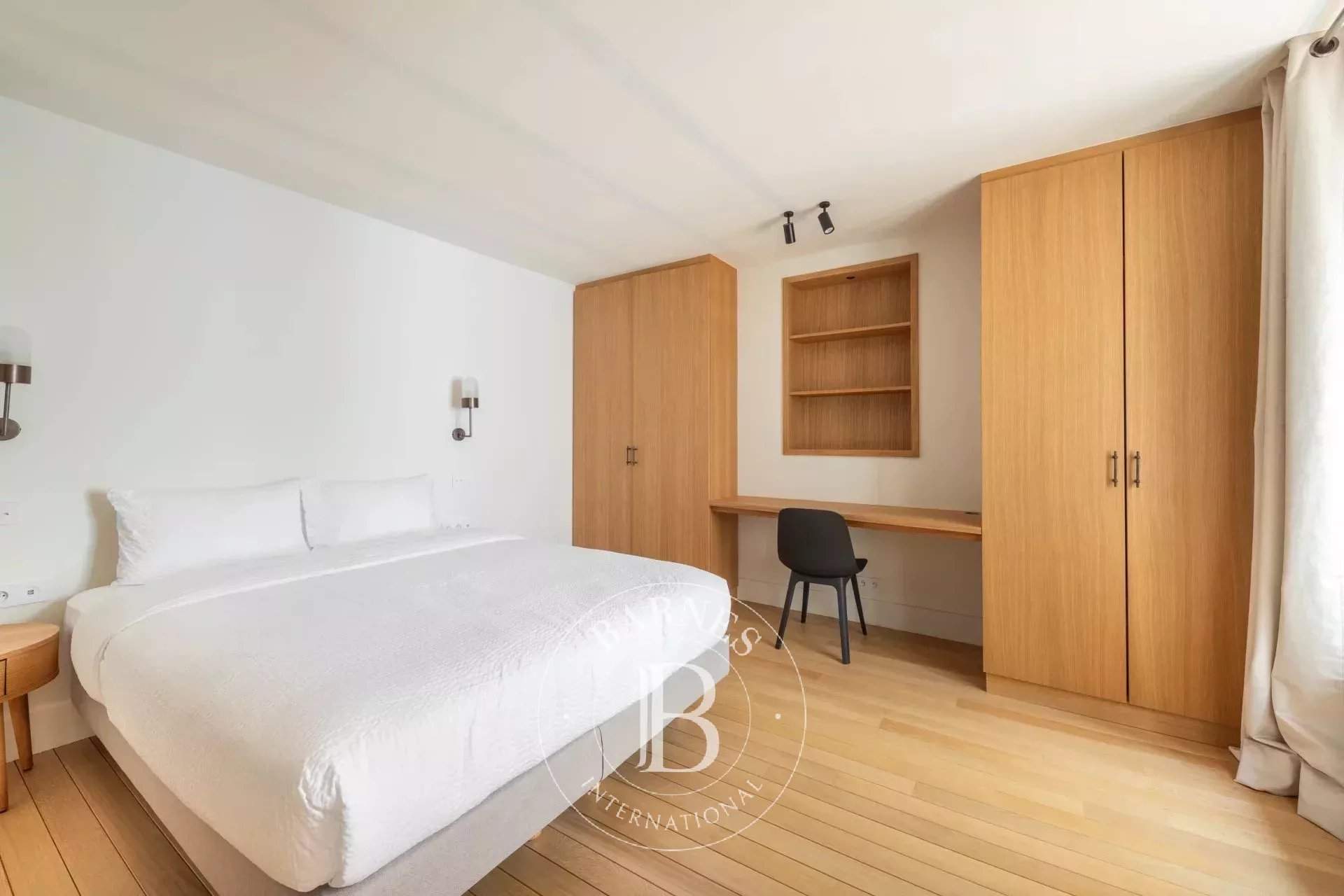 Paris  - Appartement 6 Pièces 4 Chambres - picture 8