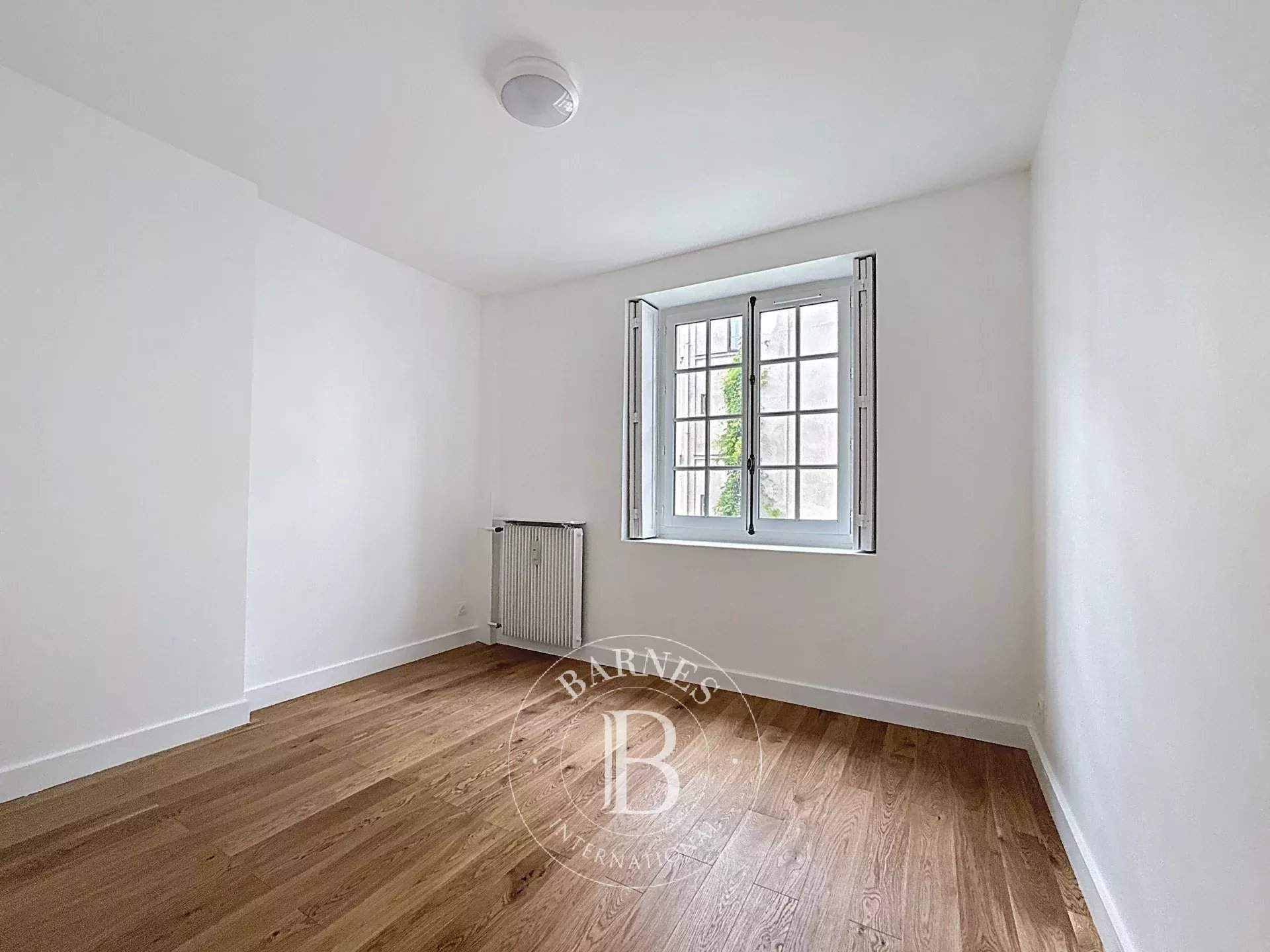 Paris  - Apartment 3 Bedrooms - picture 8