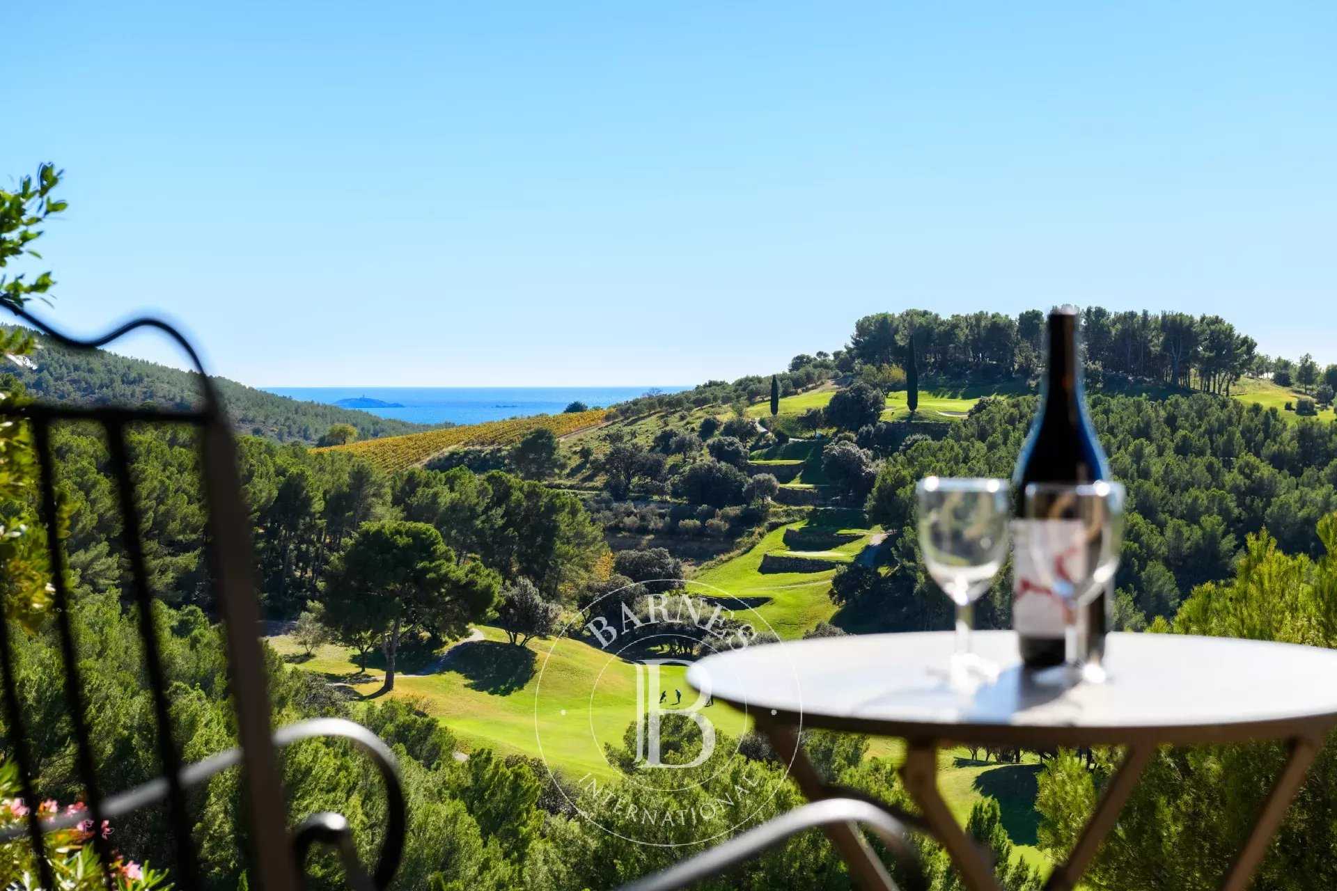 Saint-Cyr-sur-Mer  - Appartement 4 Pièces 2 Chambres