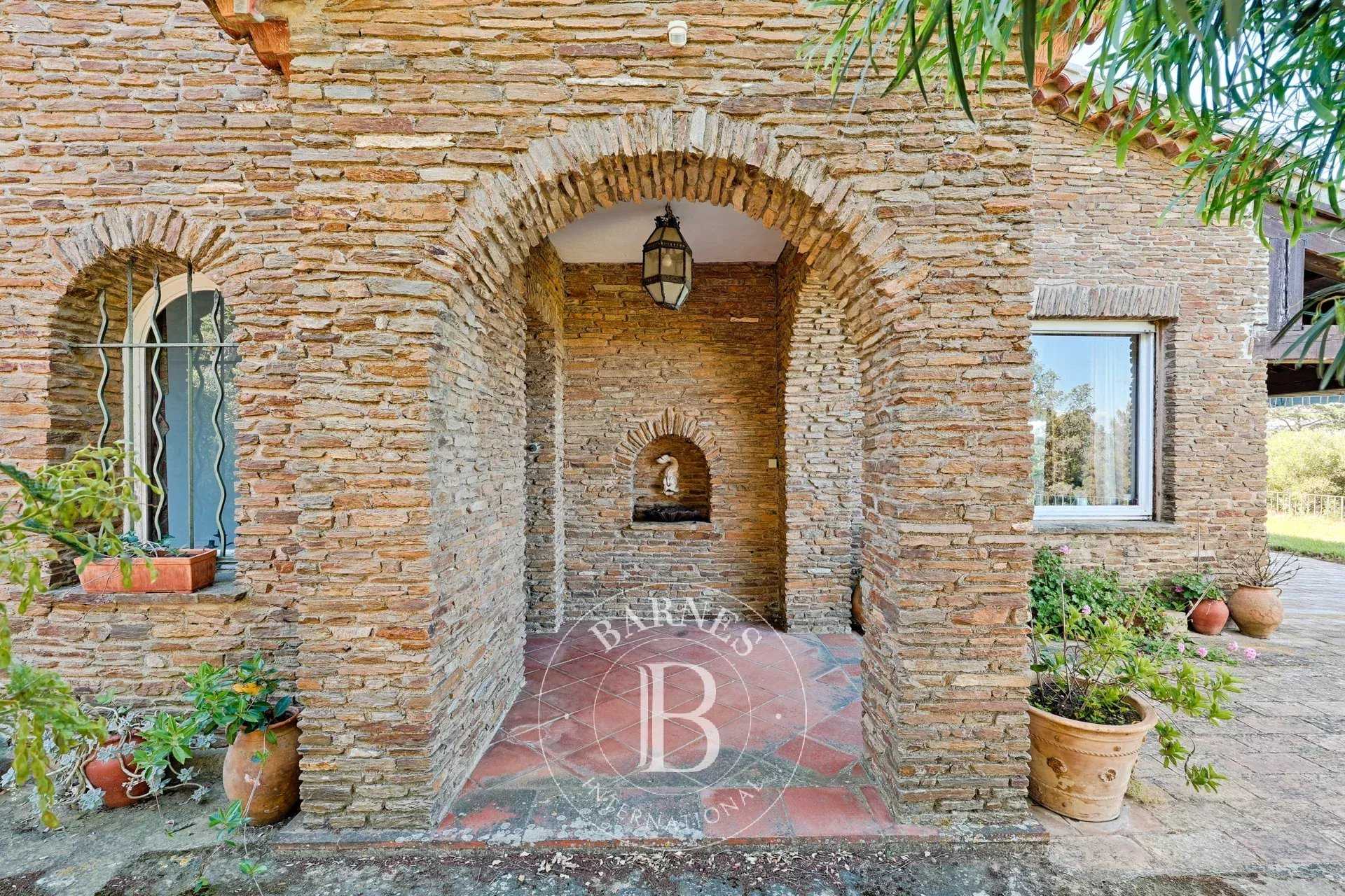 Bormes-les-Mimosas  - Propriété 11 Pièces 7 Chambres