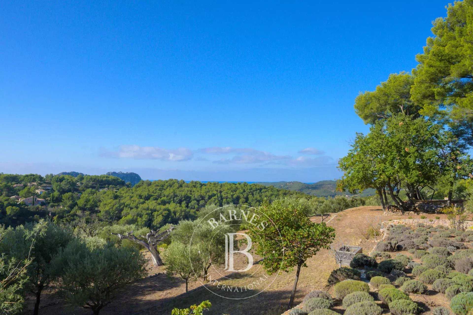Le Beausset  - Mas 4 Bedrooms