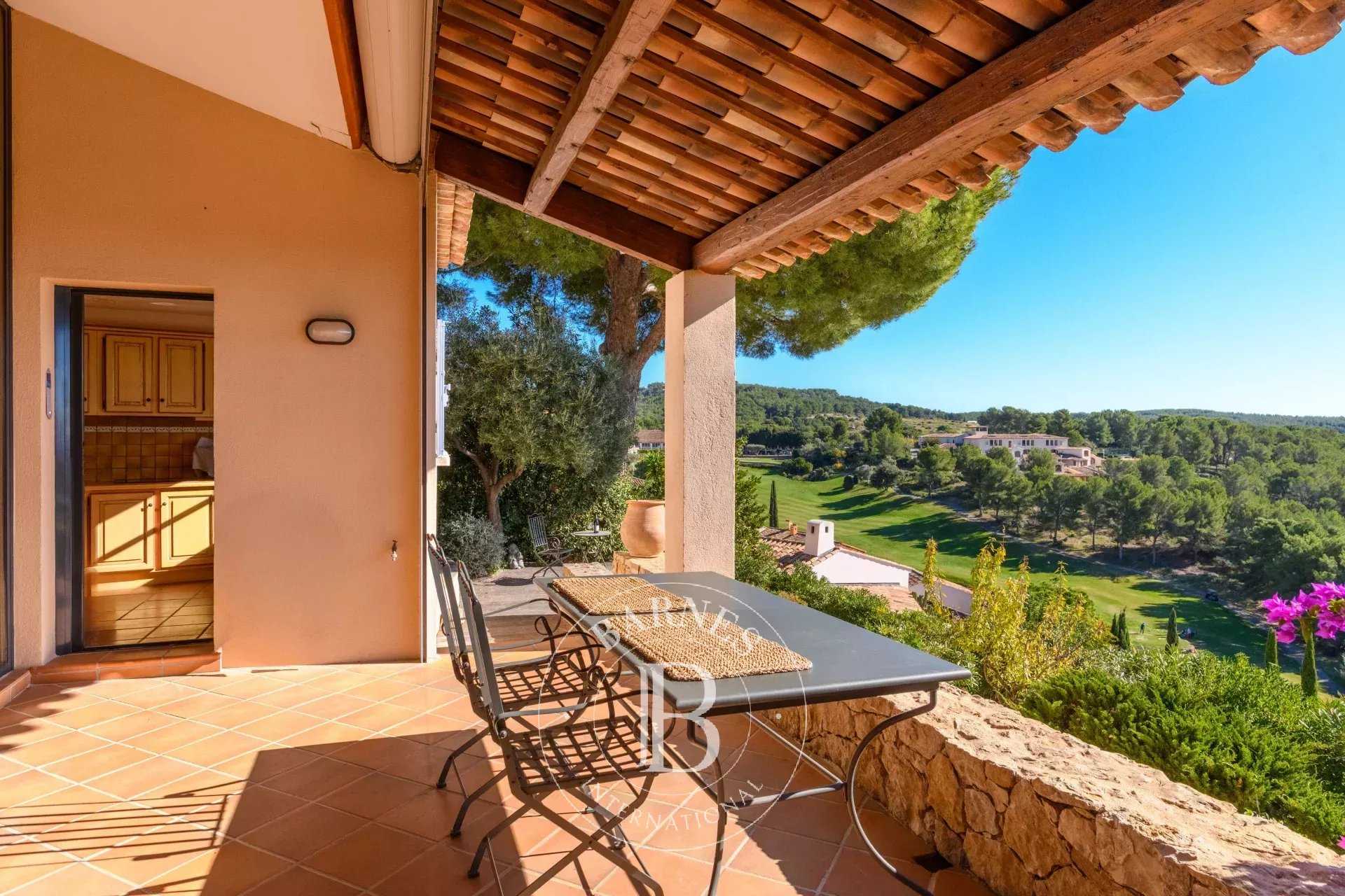 Saint-Cyr-sur-Mer  - Appartement 4 Pièces 2 Chambres