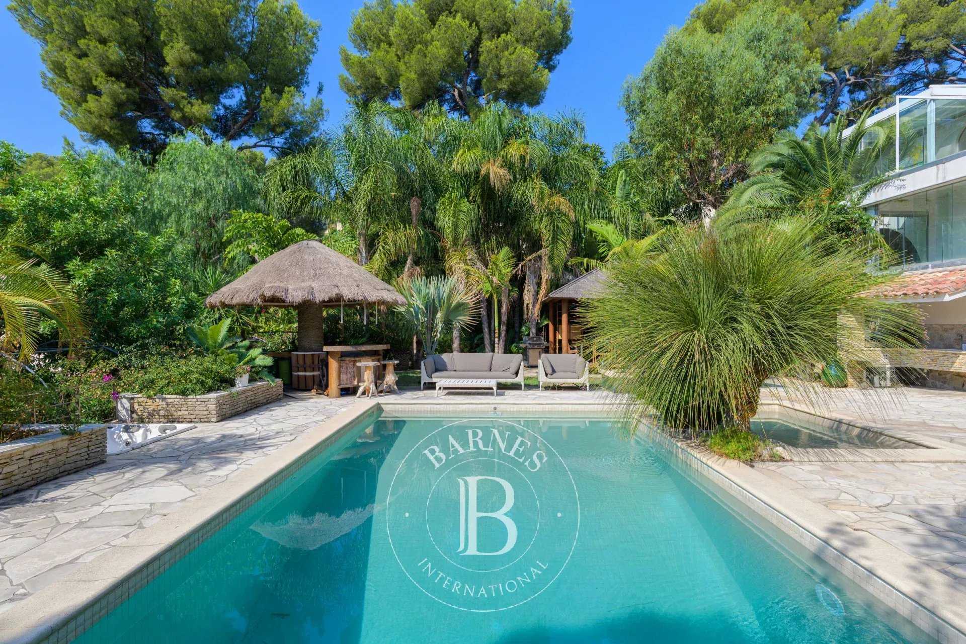 Sanary-sur-Mer  - House 4 Bedrooms
