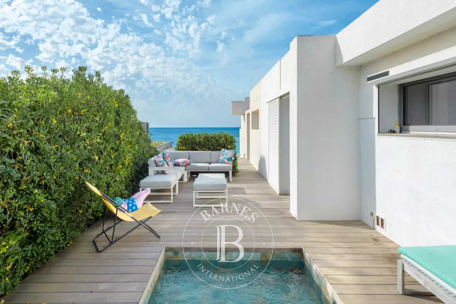 Le Brusc  - Maison 7 Pièces 4 Chambres