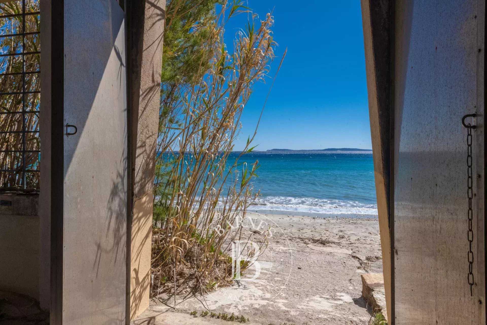 Rayol-Canadel-sur-Mer  - Propriété 9 Pièces 5 Chambres