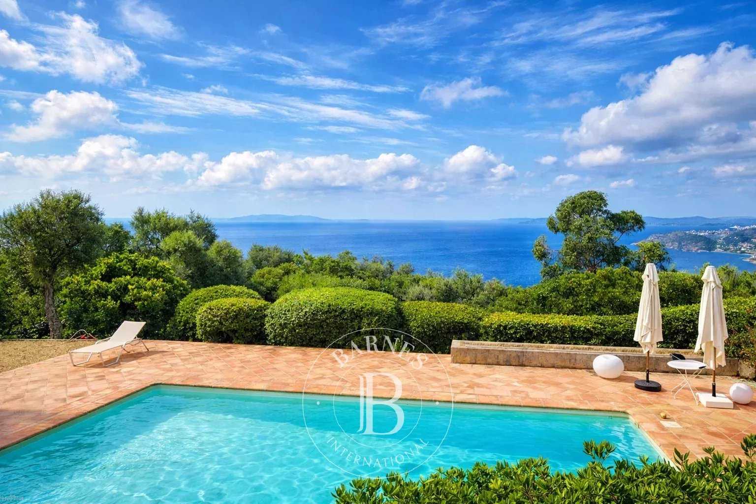 Property Rayol-Canadel-sur-Mer