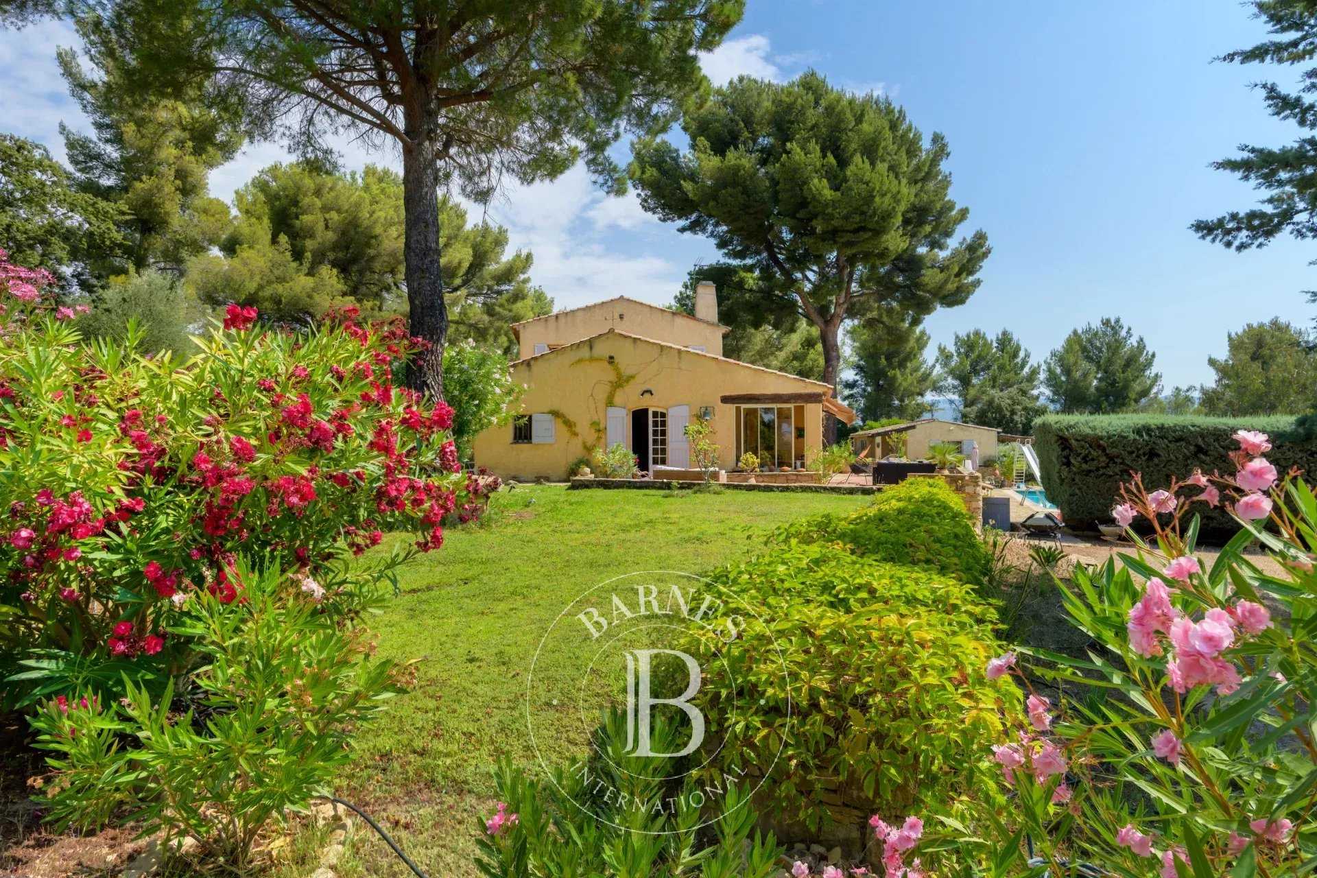 La Cadière-d'Azur  - Villa 6 Bedrooms