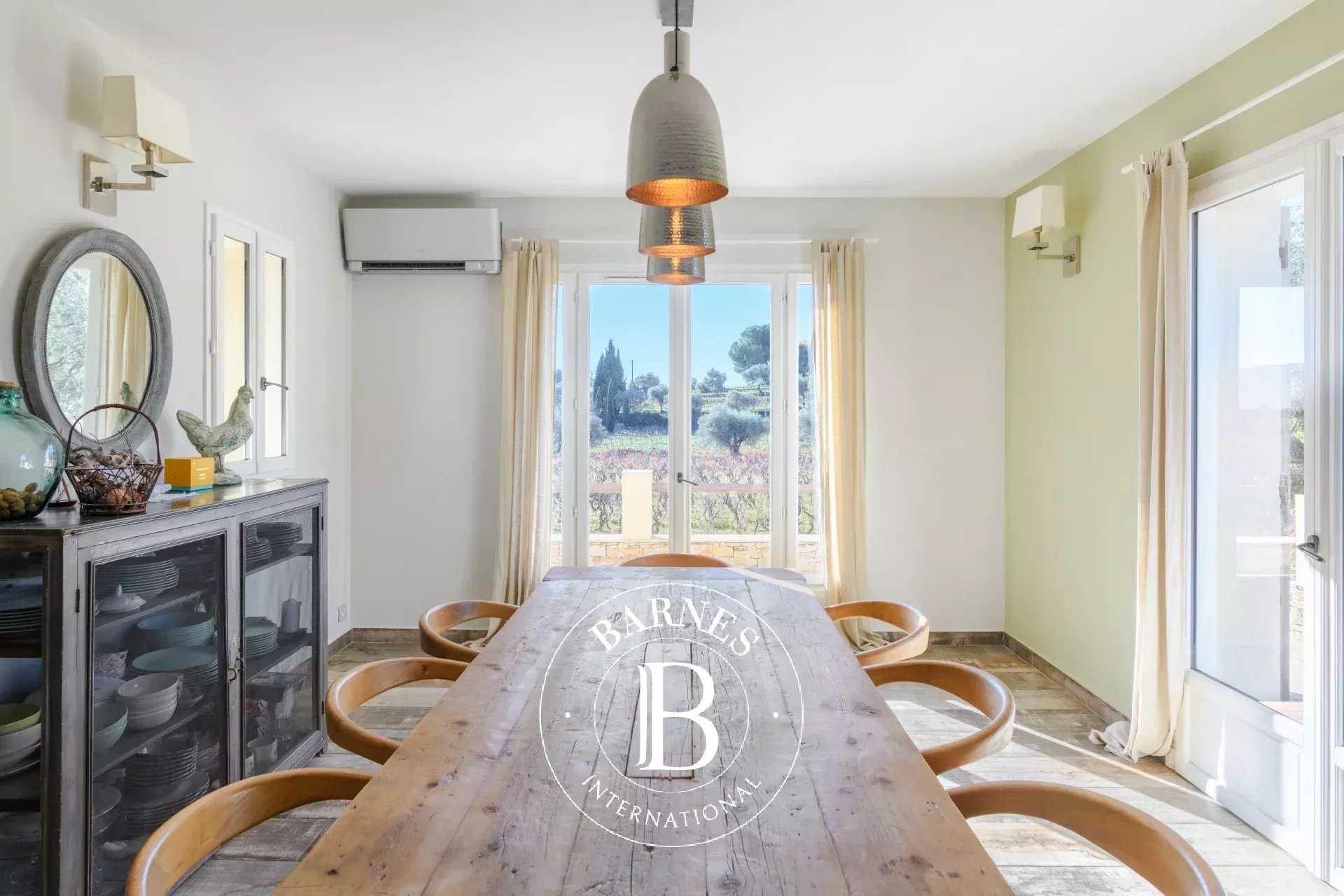 Le Castellet  - Villa 4 Bedrooms
