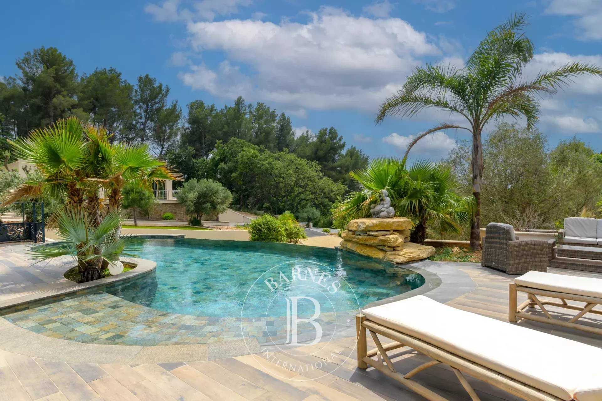 Ollioules  - Villa 6 Bedrooms