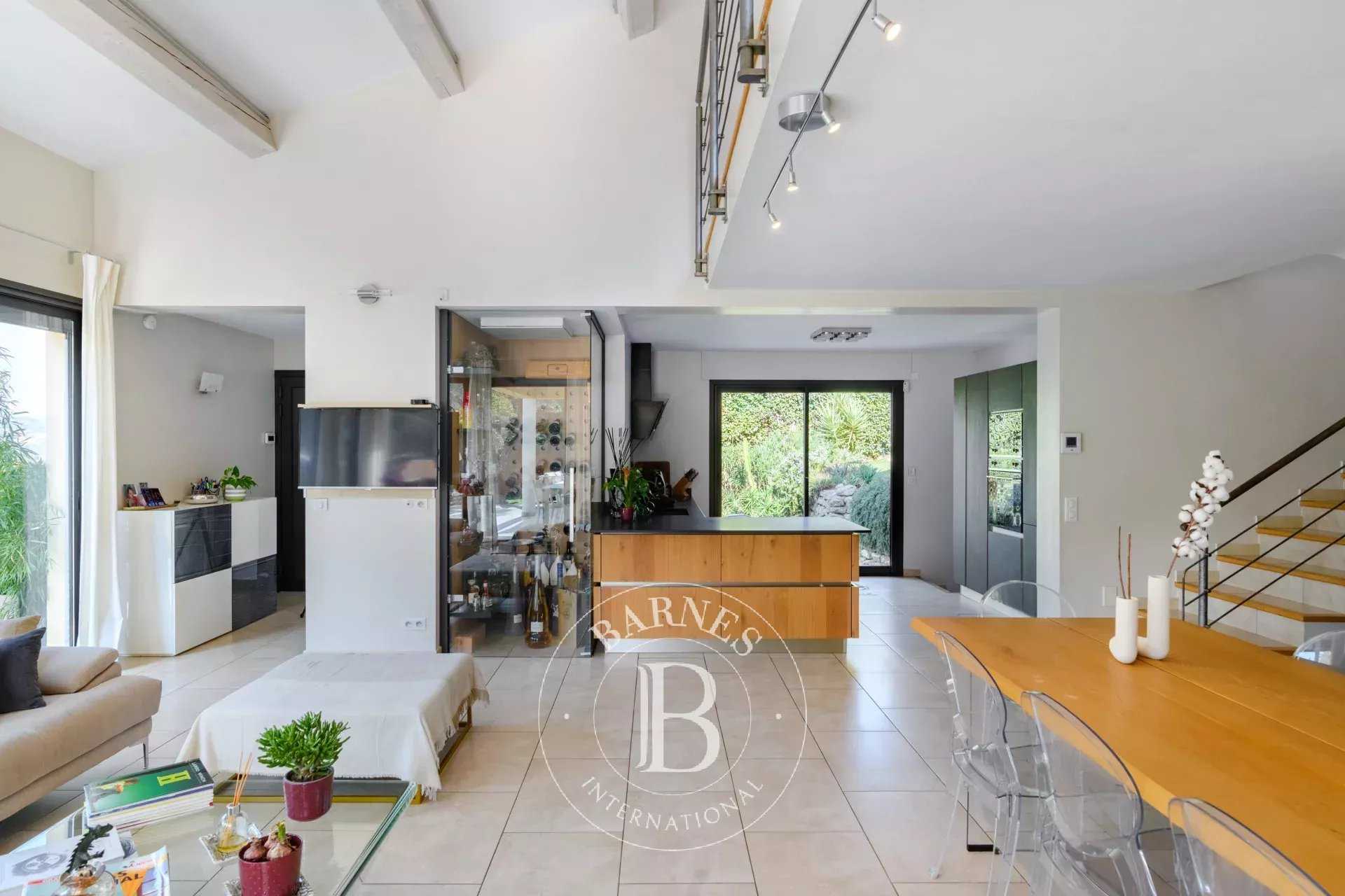 Le Castellet  - House 3 Bedrooms