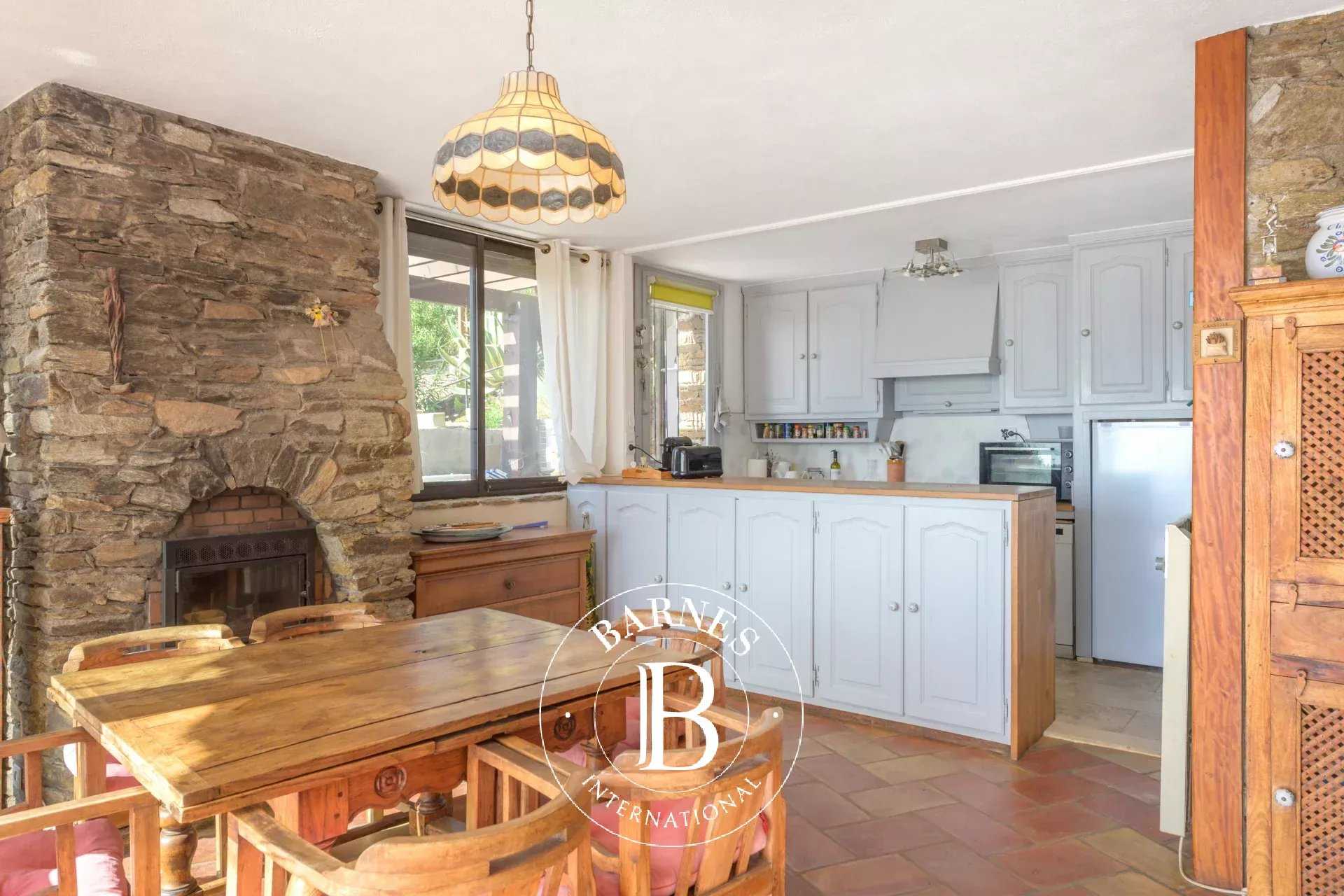 Bormes-les-Mimosas  - Maison 6 Pi&egrave;ces 5 Chambres