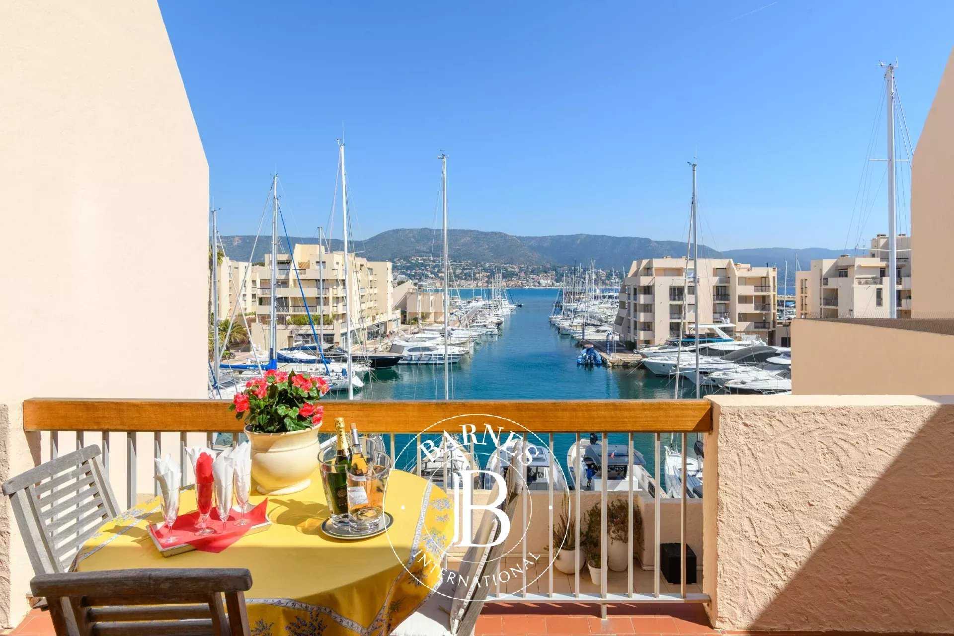 Bormes-les-Mimosas  - Appartement 2 Pi&egrave;ces, 1 Chambre
