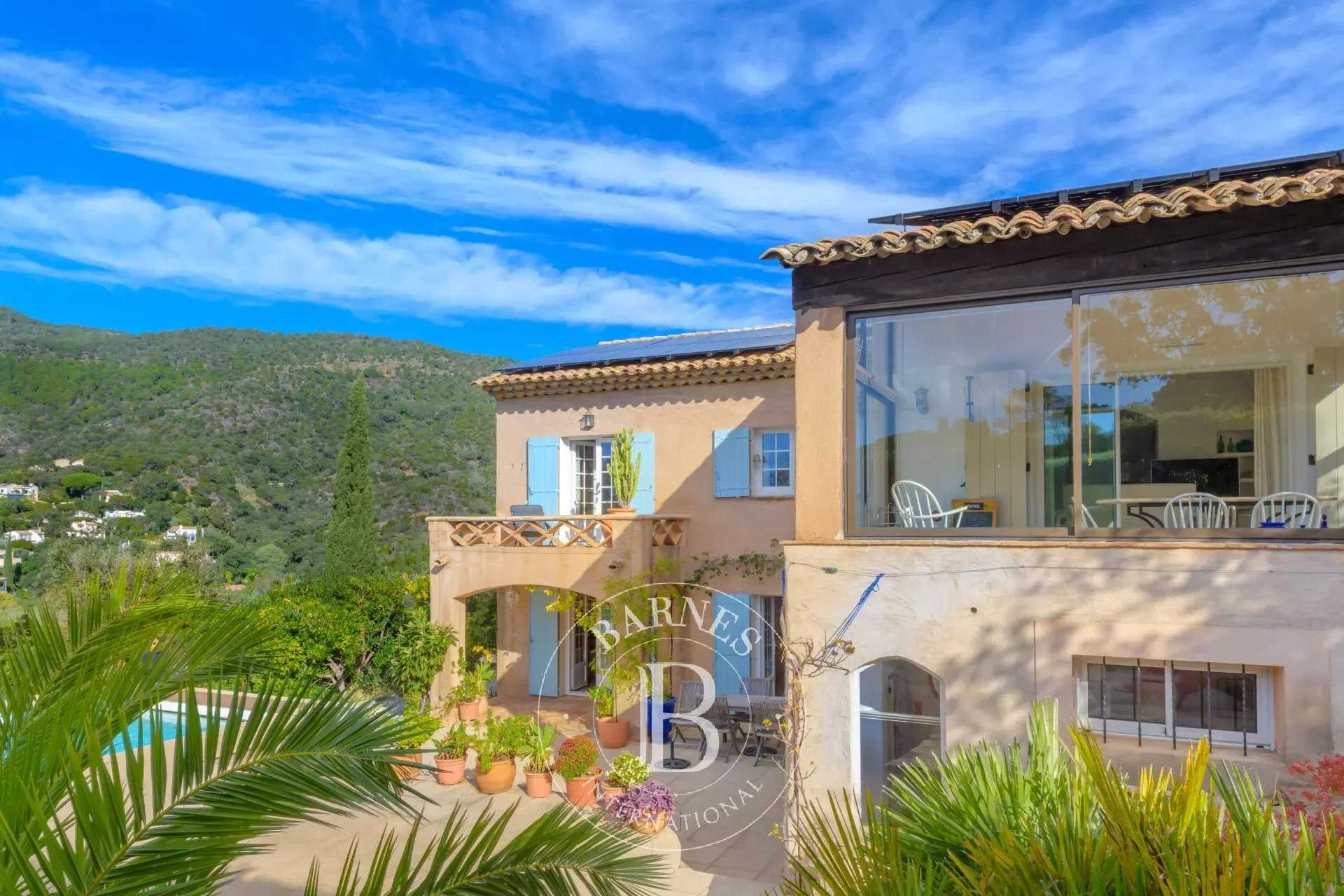 Rayol-Canadel-sur-Mer  - House 5 Bedrooms