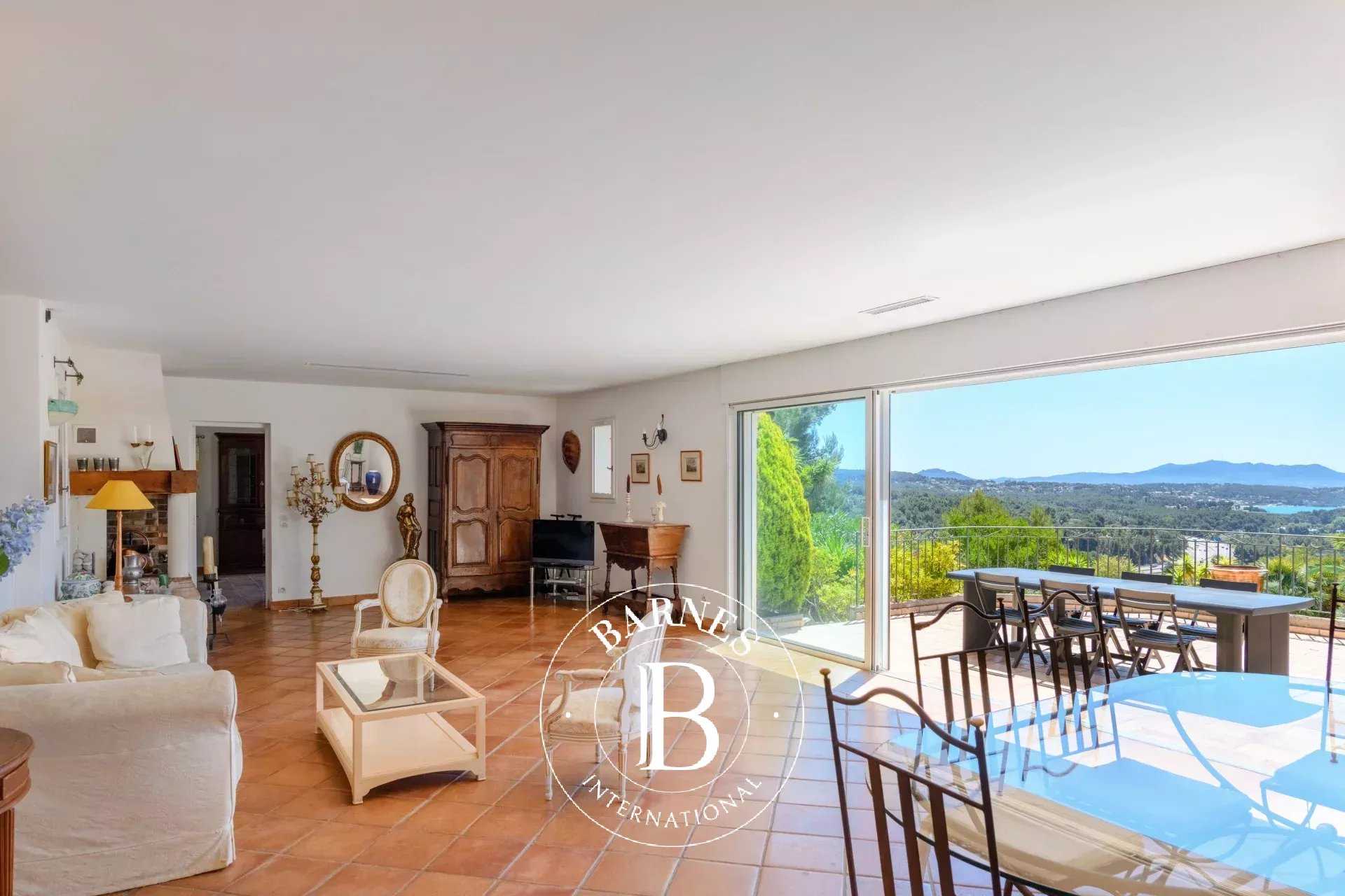 Bandol  - Villa 5 Bedrooms