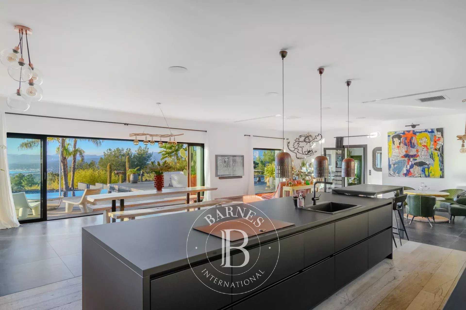 Saint-Cyr-sur-Mer  - Villa 4 Bedrooms