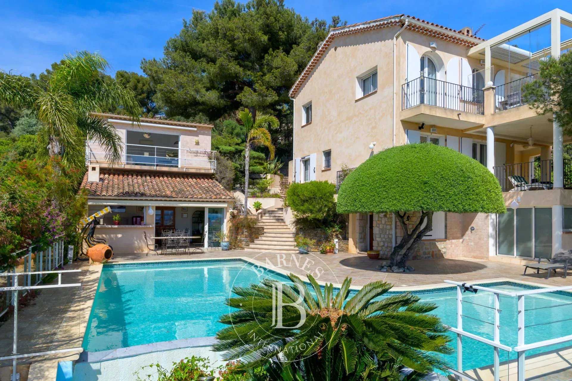 Le Lavandou  - Villa 9 Pièces 5 Chambres