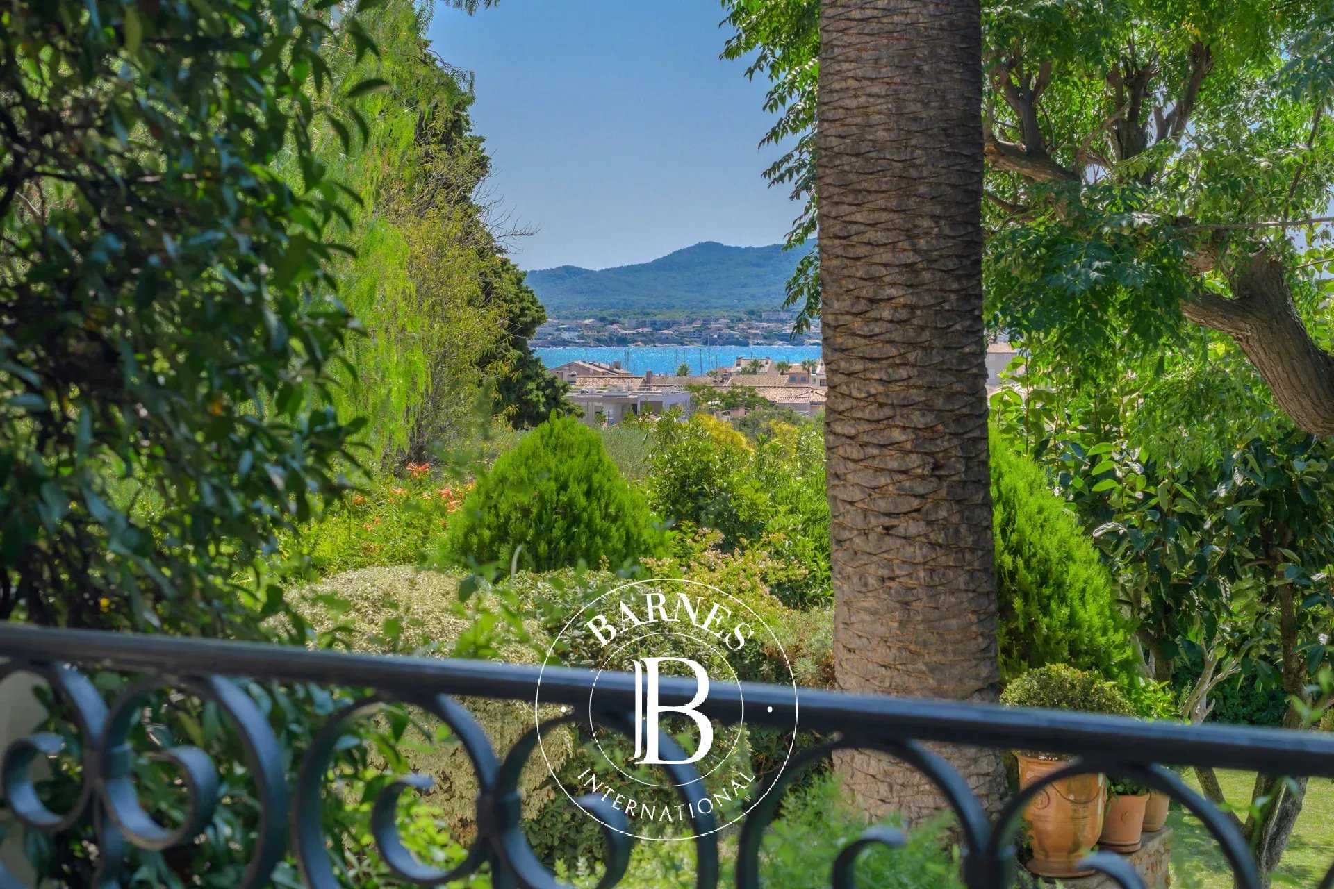 Sanary-sur-Mer  - Villa 4 Bedrooms