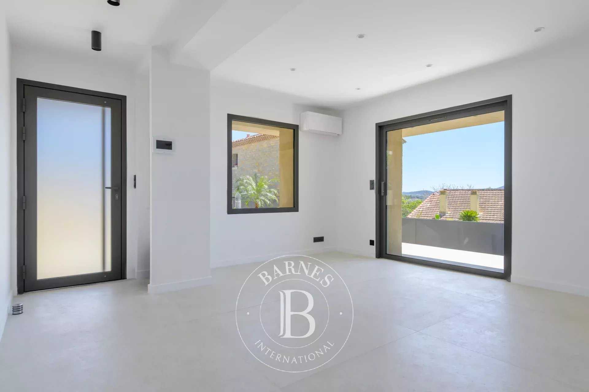 Sanary-sur-Mer  - Appartement 4 Pièces 3 Chambres