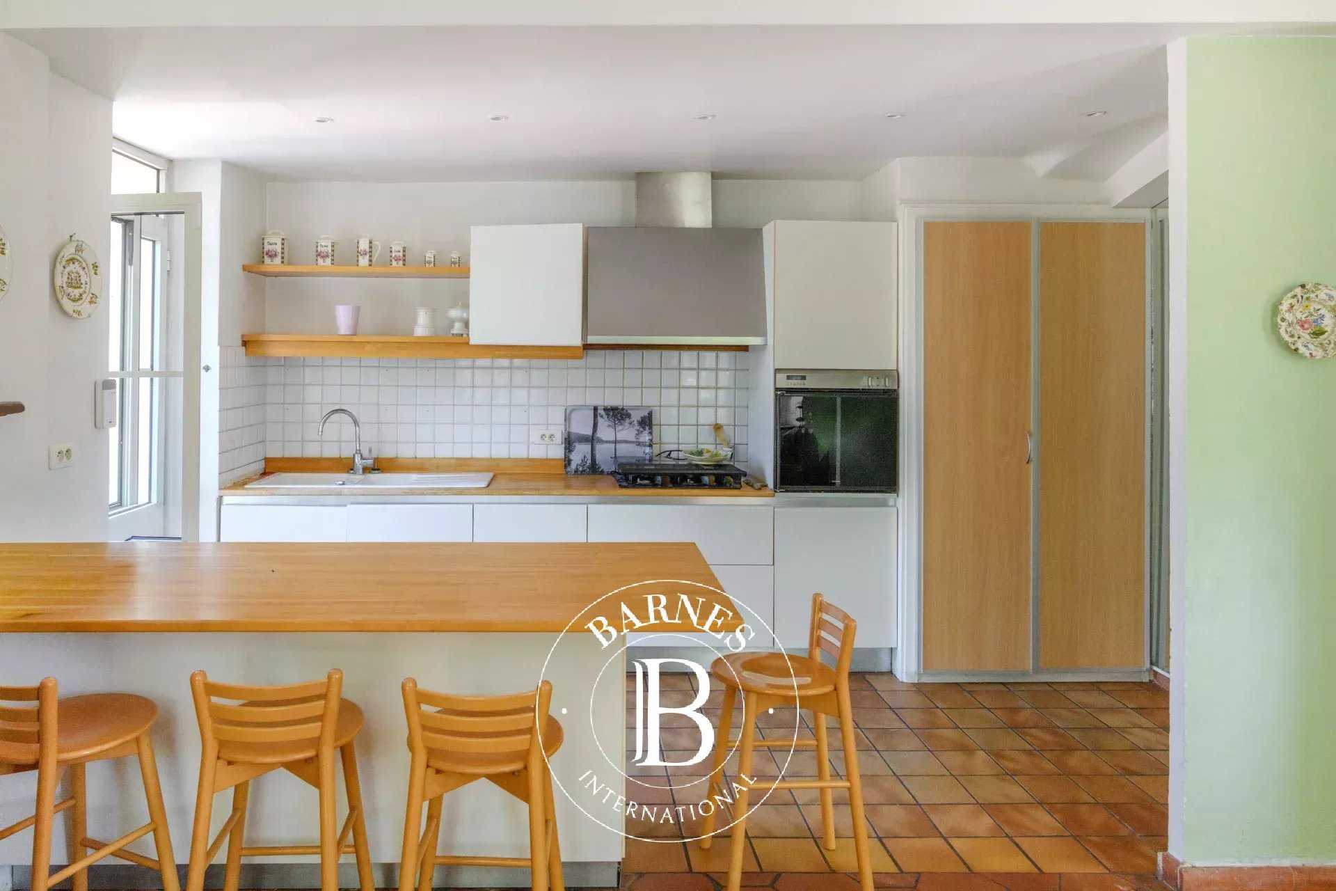 La Garde  - Bastide 5 Bedrooms
