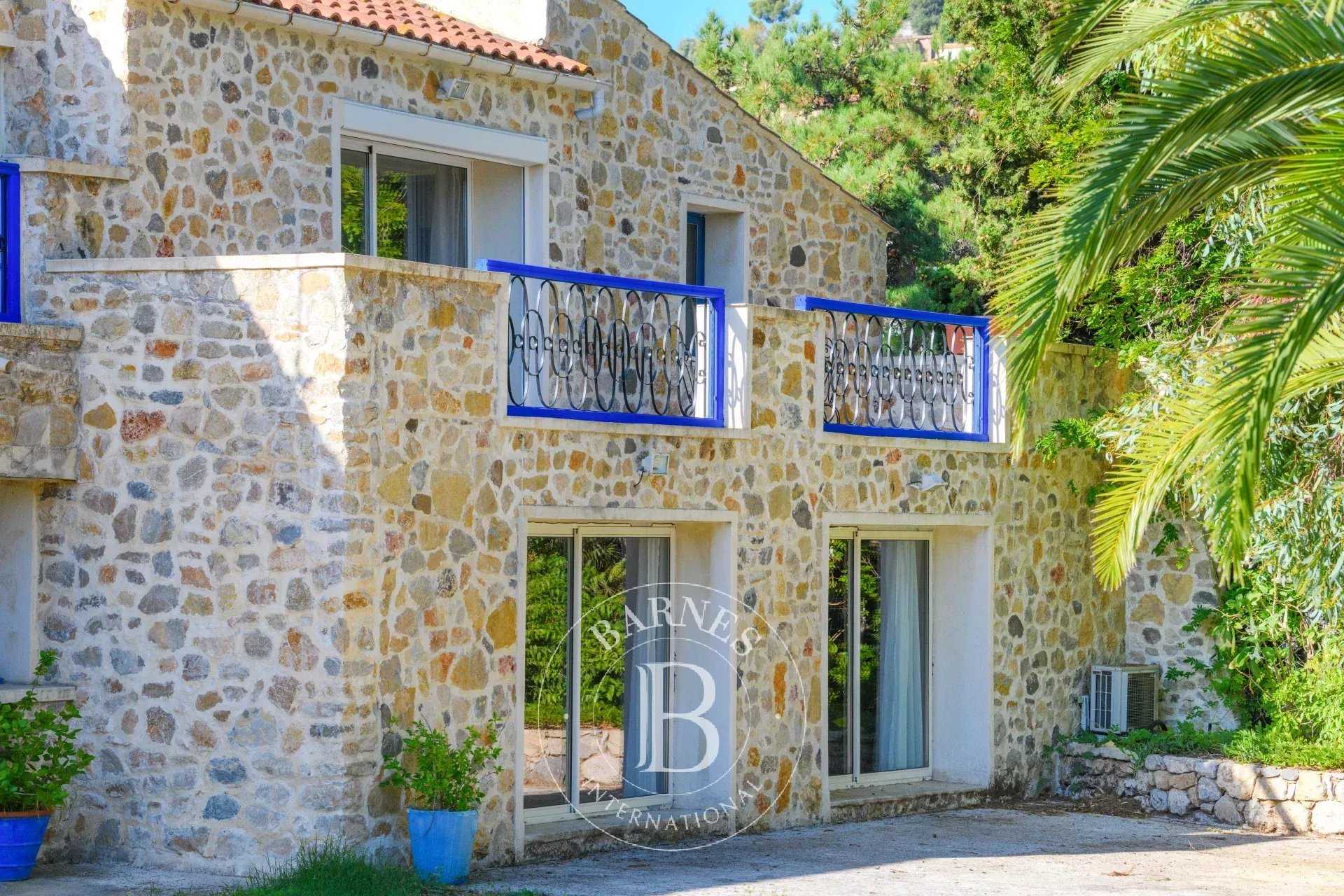 Ollioules  - Maison 12 Pièces
