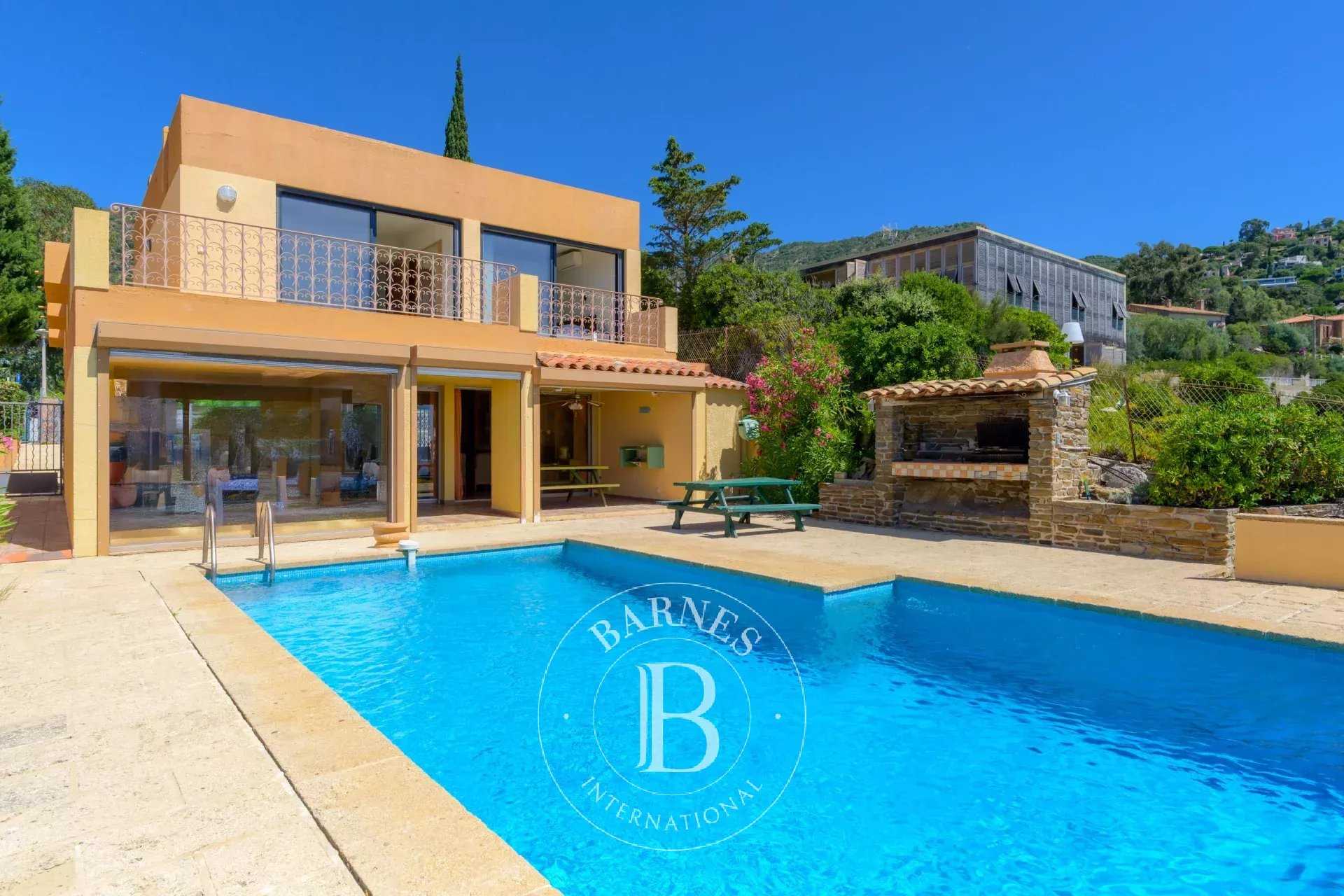 Le Lavandou  - Villa 5 Pi&egrave;ces 4 Chambres