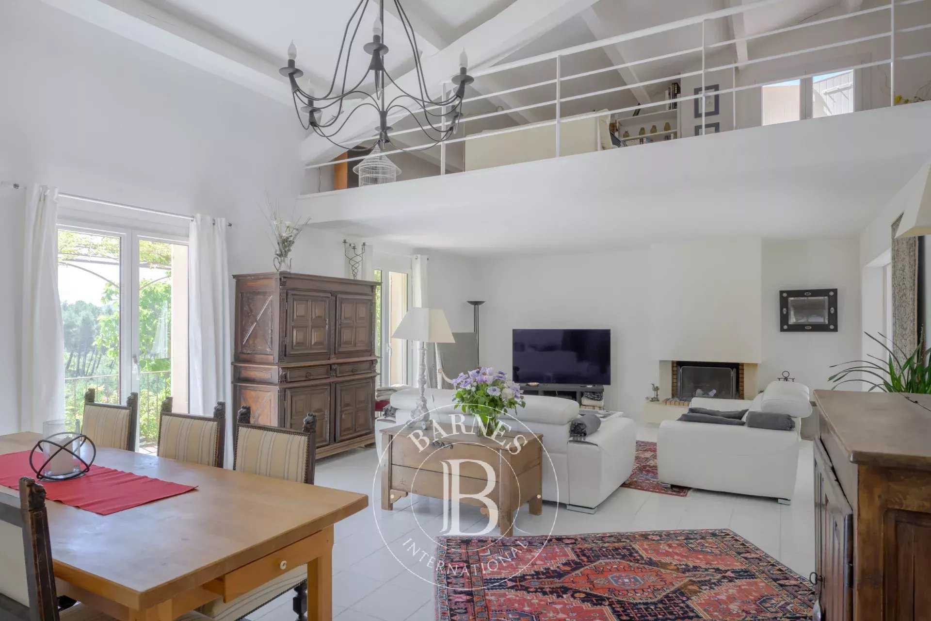 Le Beausset  - Villa 5 Bedrooms