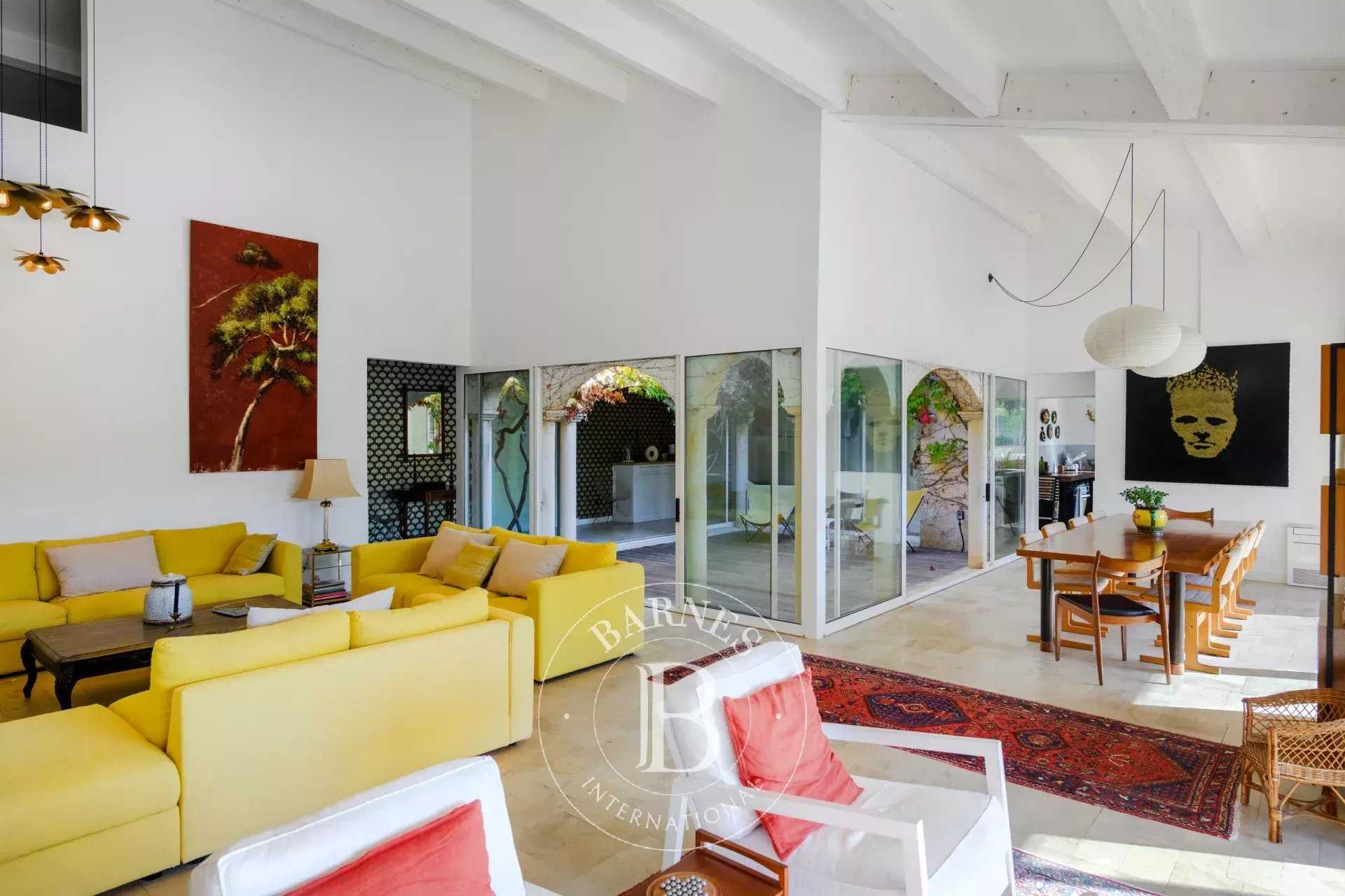 Saint-Cyr-sur-Mer  - House 5 Bedrooms