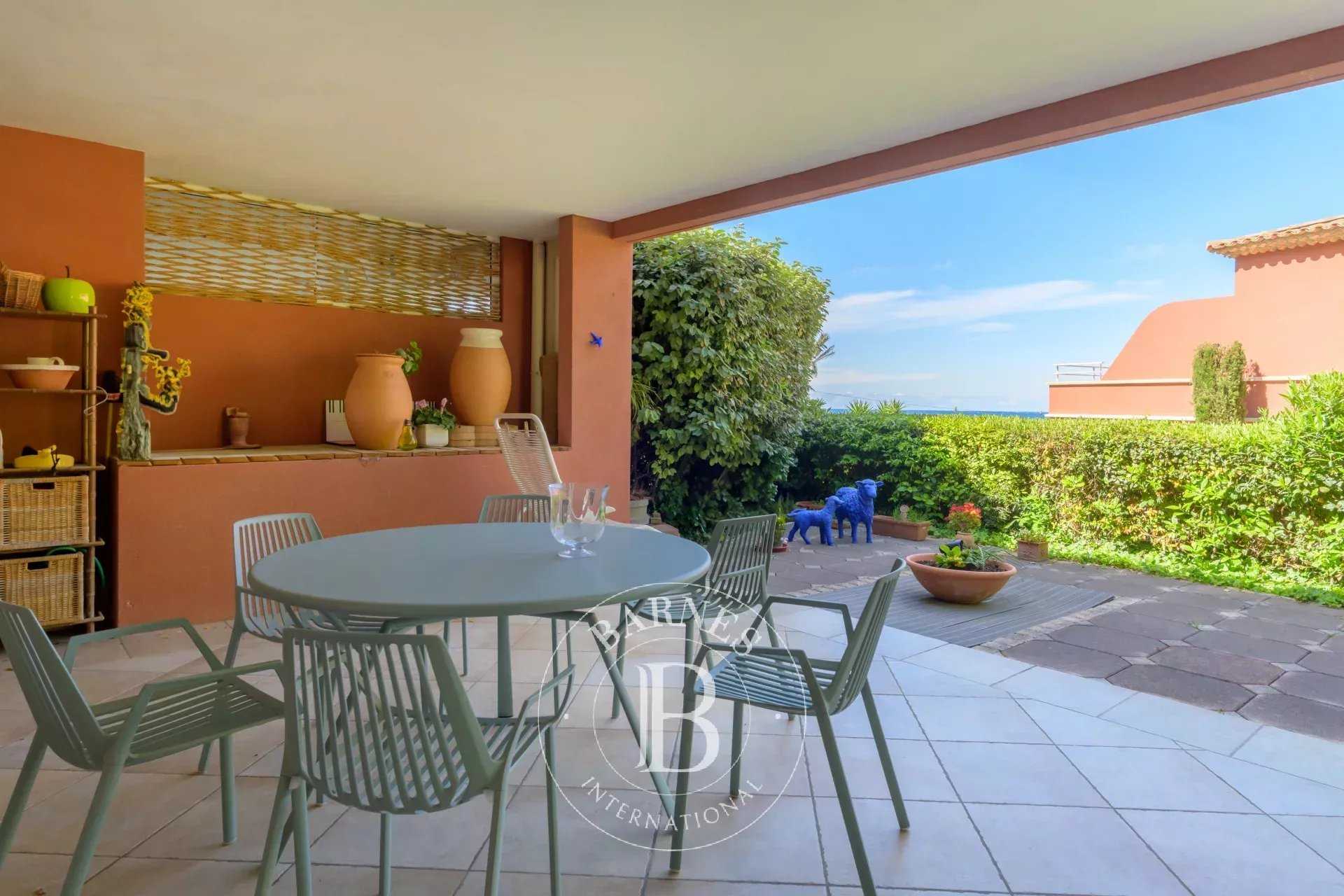 Sanary-sur-Mer  - Appartement 4 Pièces 2 Chambres