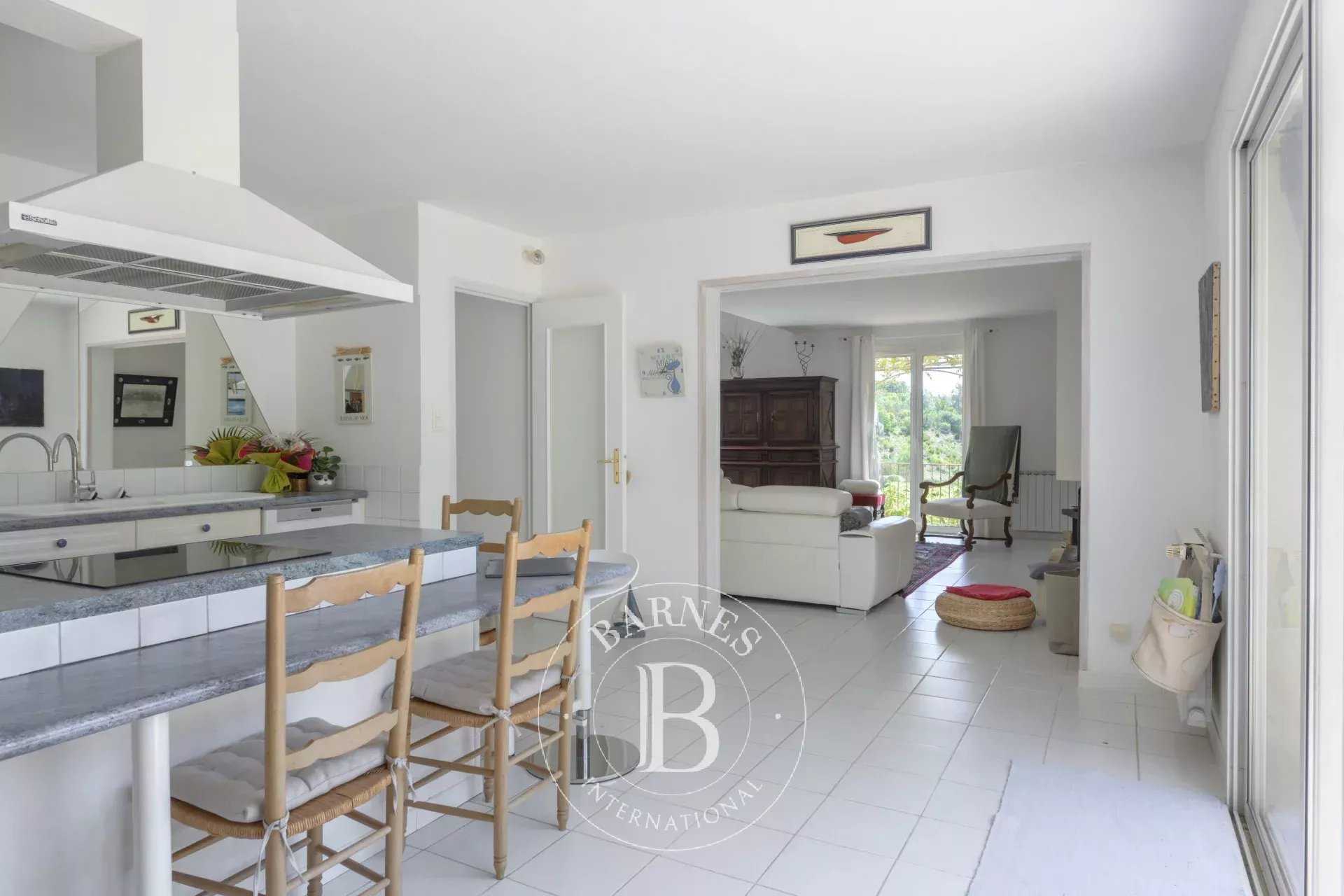 Le Beausset  - Villa 5 Bedrooms