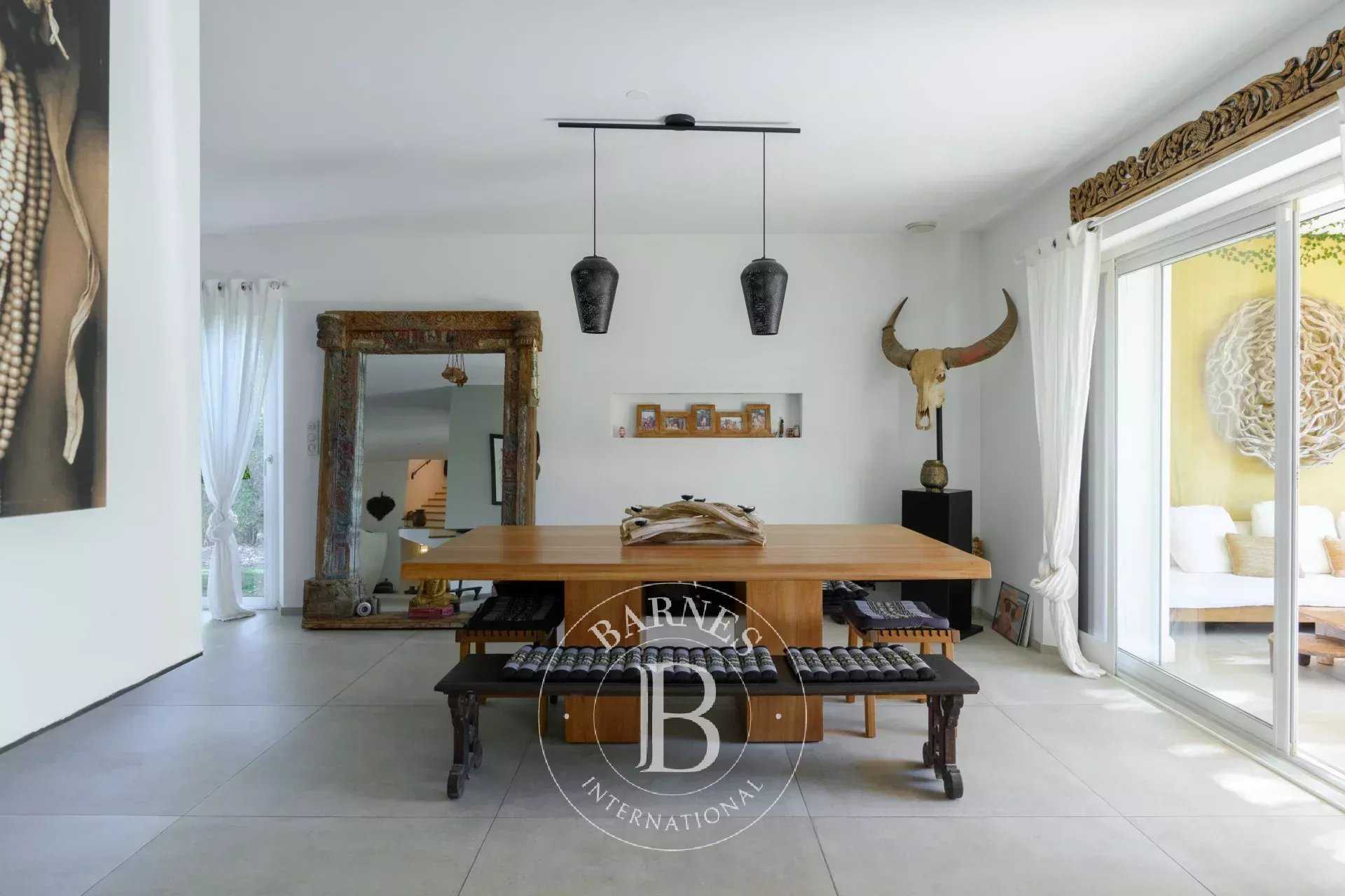 La Garde  - House 5 Bedrooms