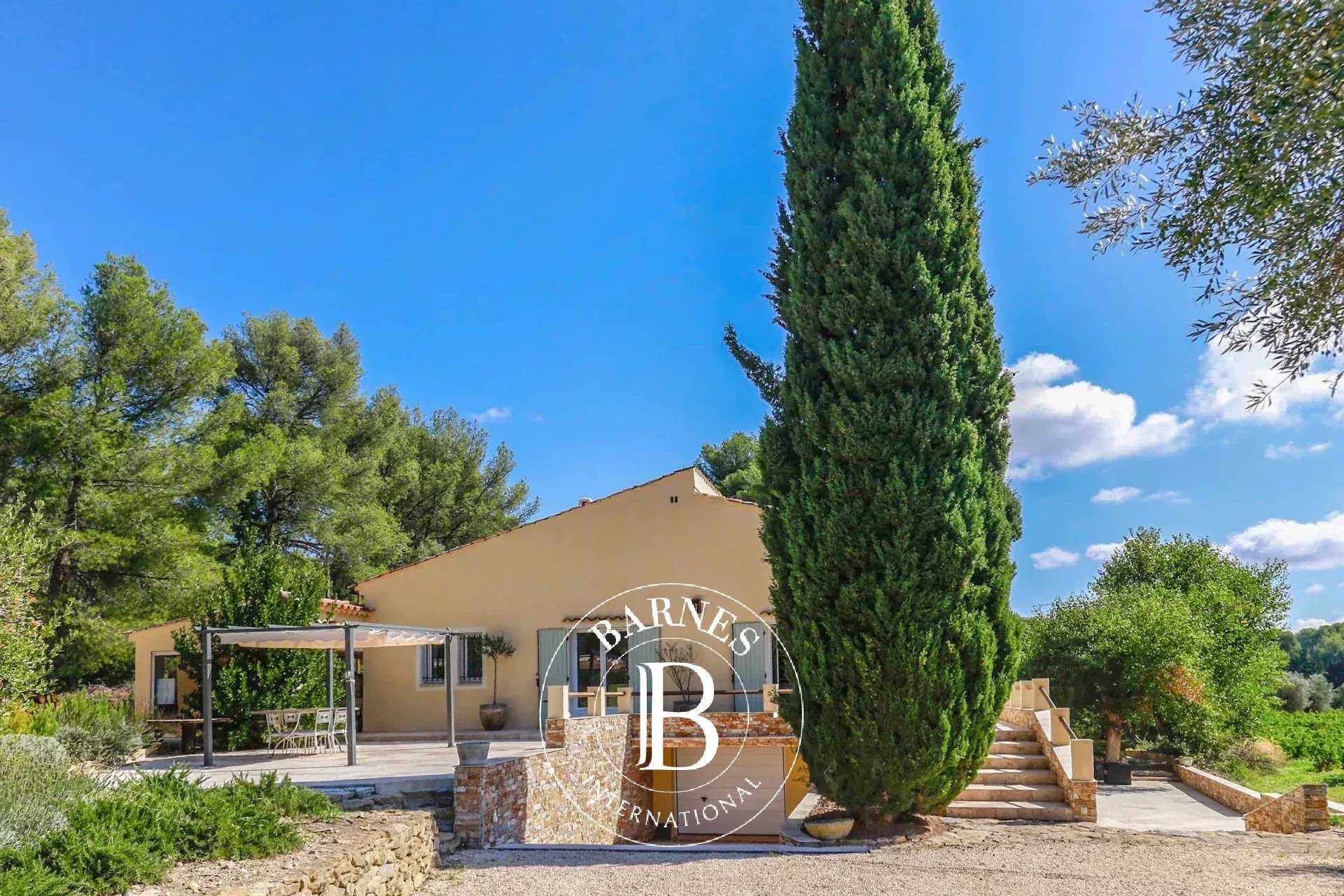 Le Castellet  - Villa 4 Bedrooms