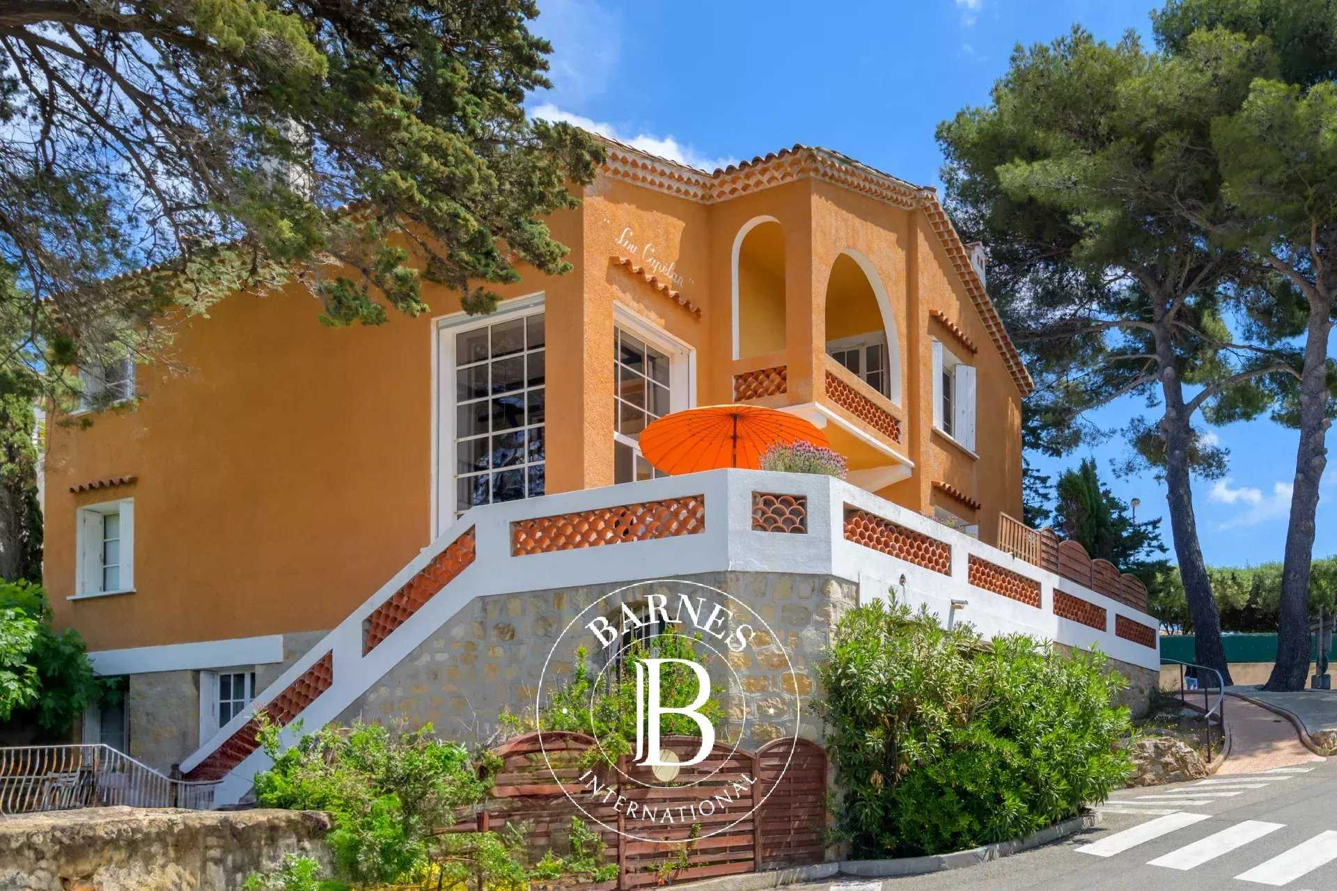 Bandol  - Villa 10 Pi&egrave;ces 7 Chambres