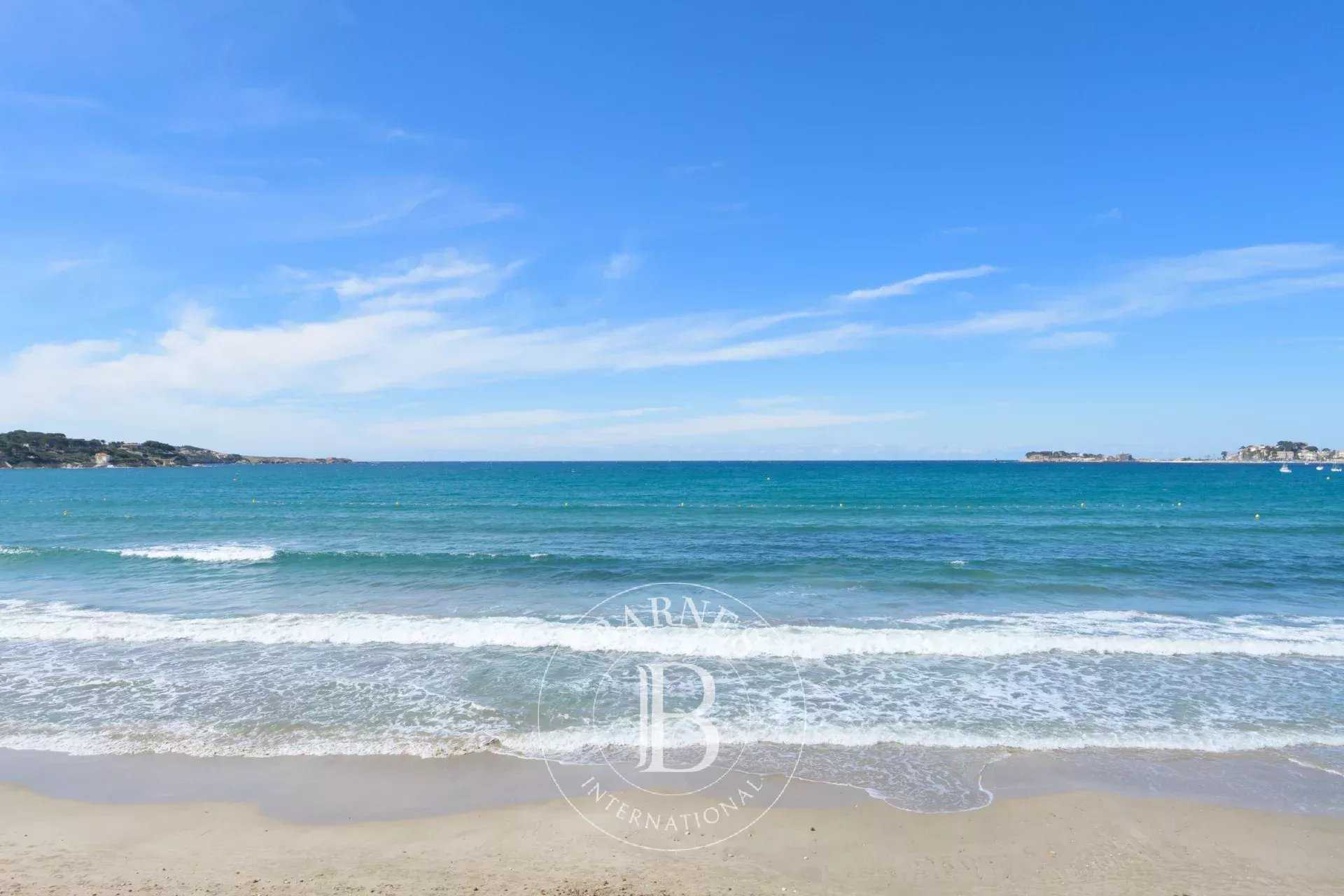 Sanary-sur-Mer  - Appartement 4 Pièces 2 Chambres