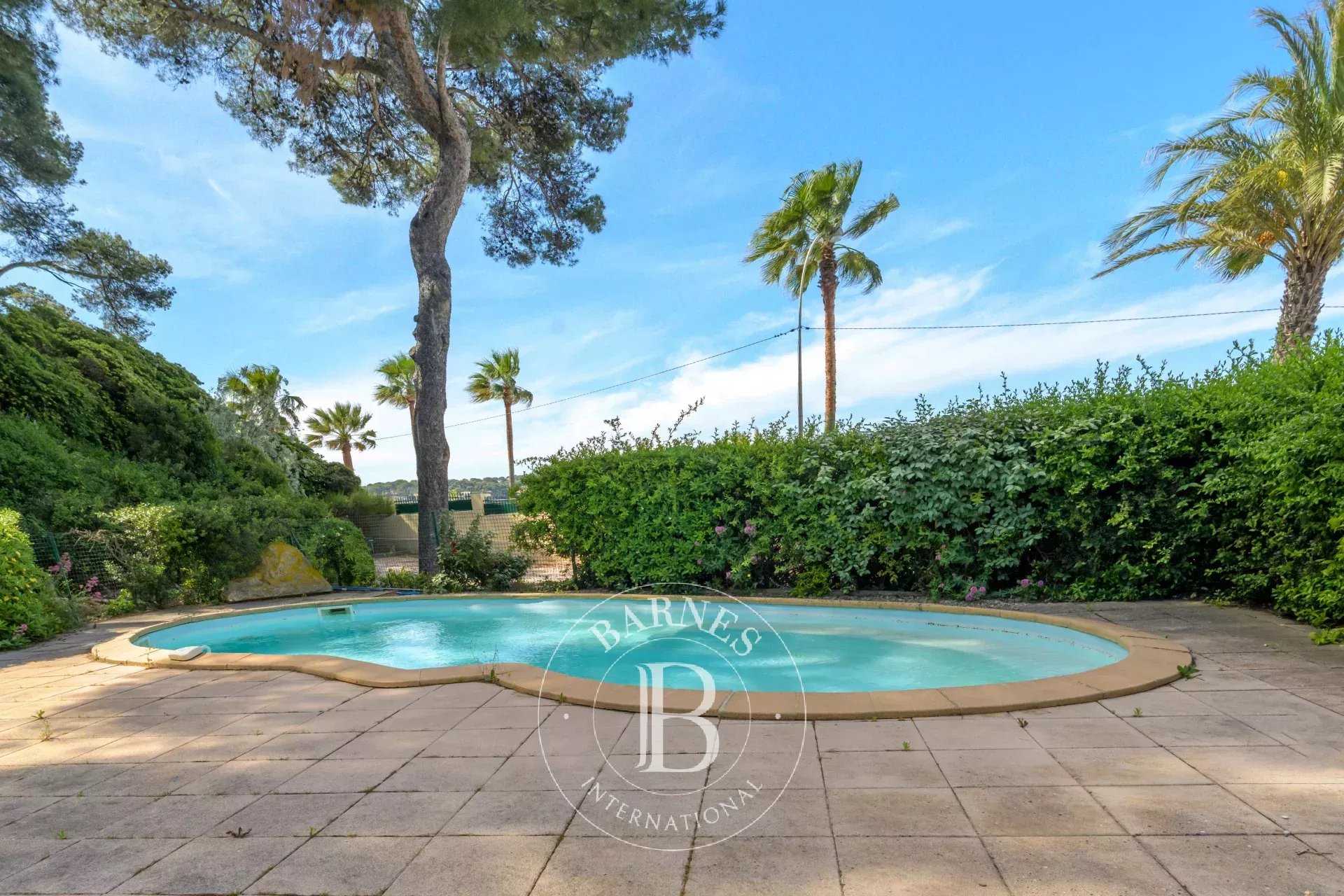Sanary-sur-Mer  - Appartement 4 Pièces 2 Chambres
