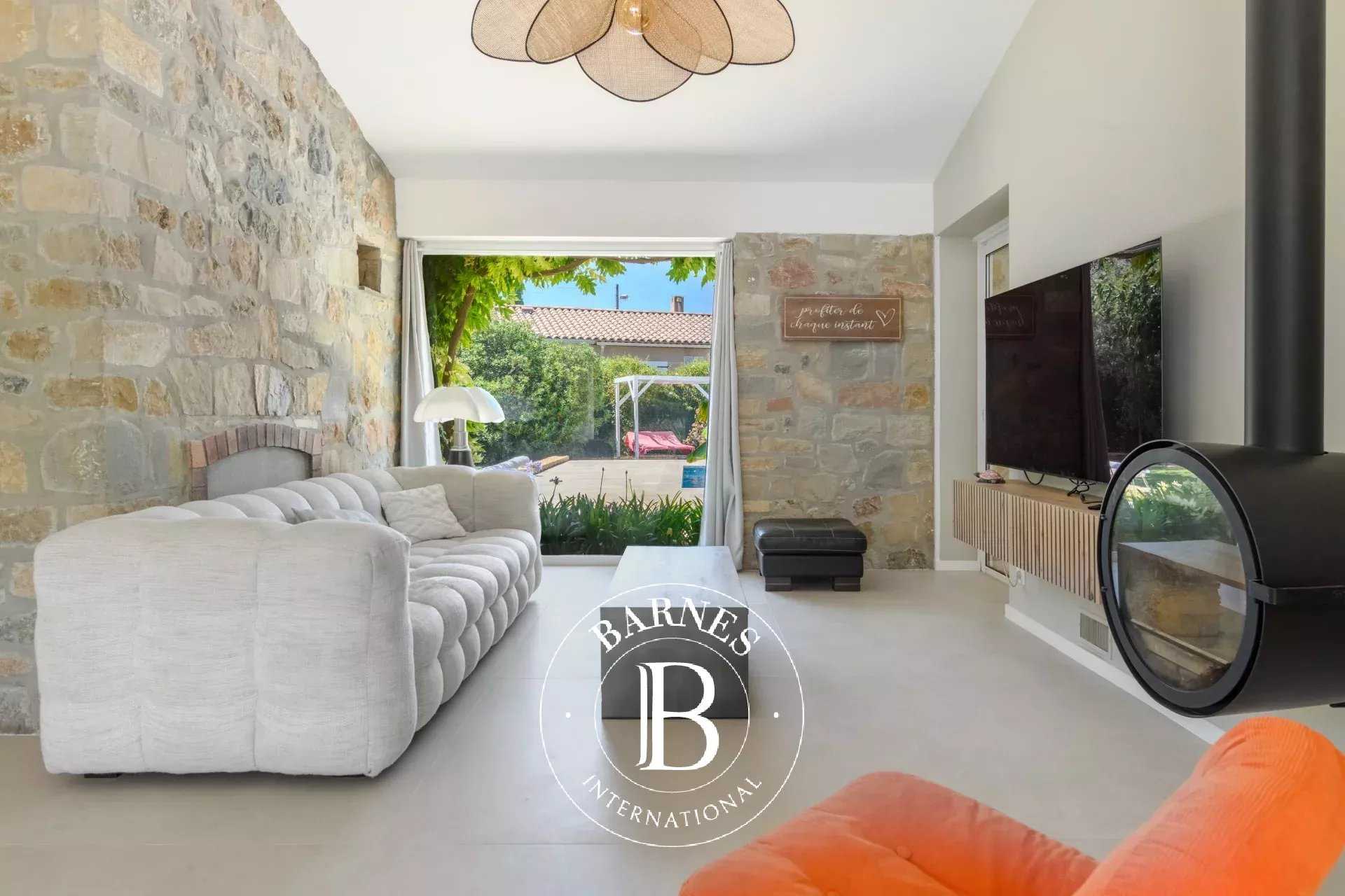 Sanary-sur-Mer  - Villa 4 Bedrooms
