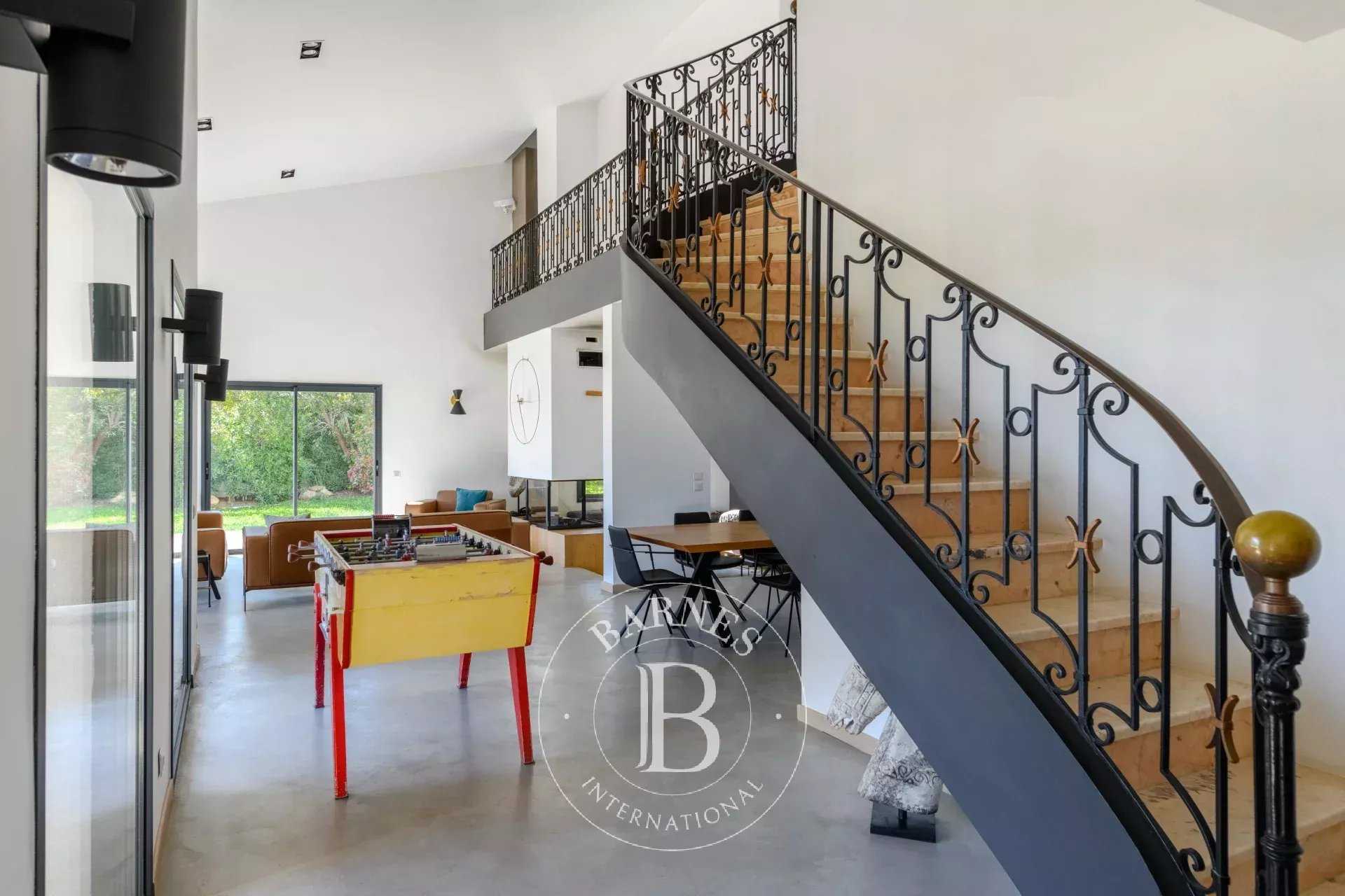 Sanary-sur-Mer  - House 4 Bedrooms