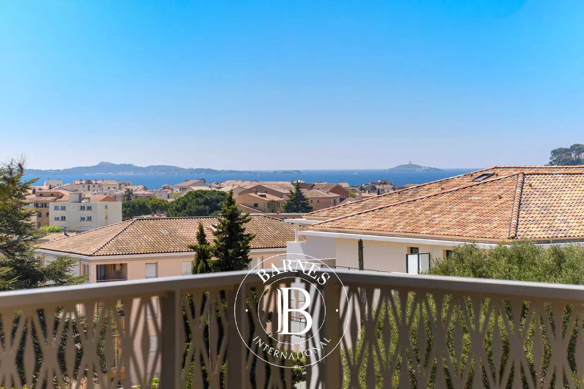 Sanary-sur-Mer  - Appartement 4 Pi&egrave;ces 3 Chambres