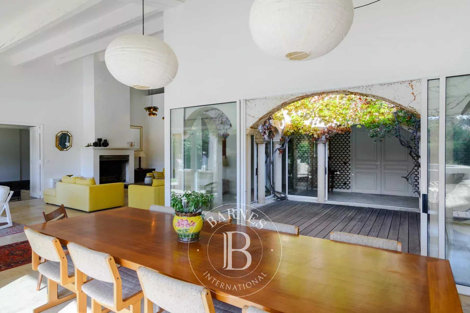 Saint-Cyr-sur-Mer  - House 5 Bedrooms