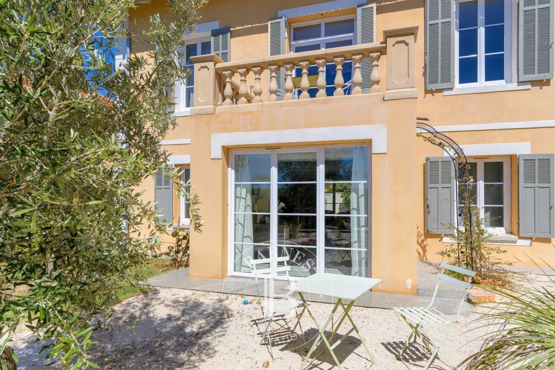 Bandol  - Villa 4 Pièces 3 Chambres